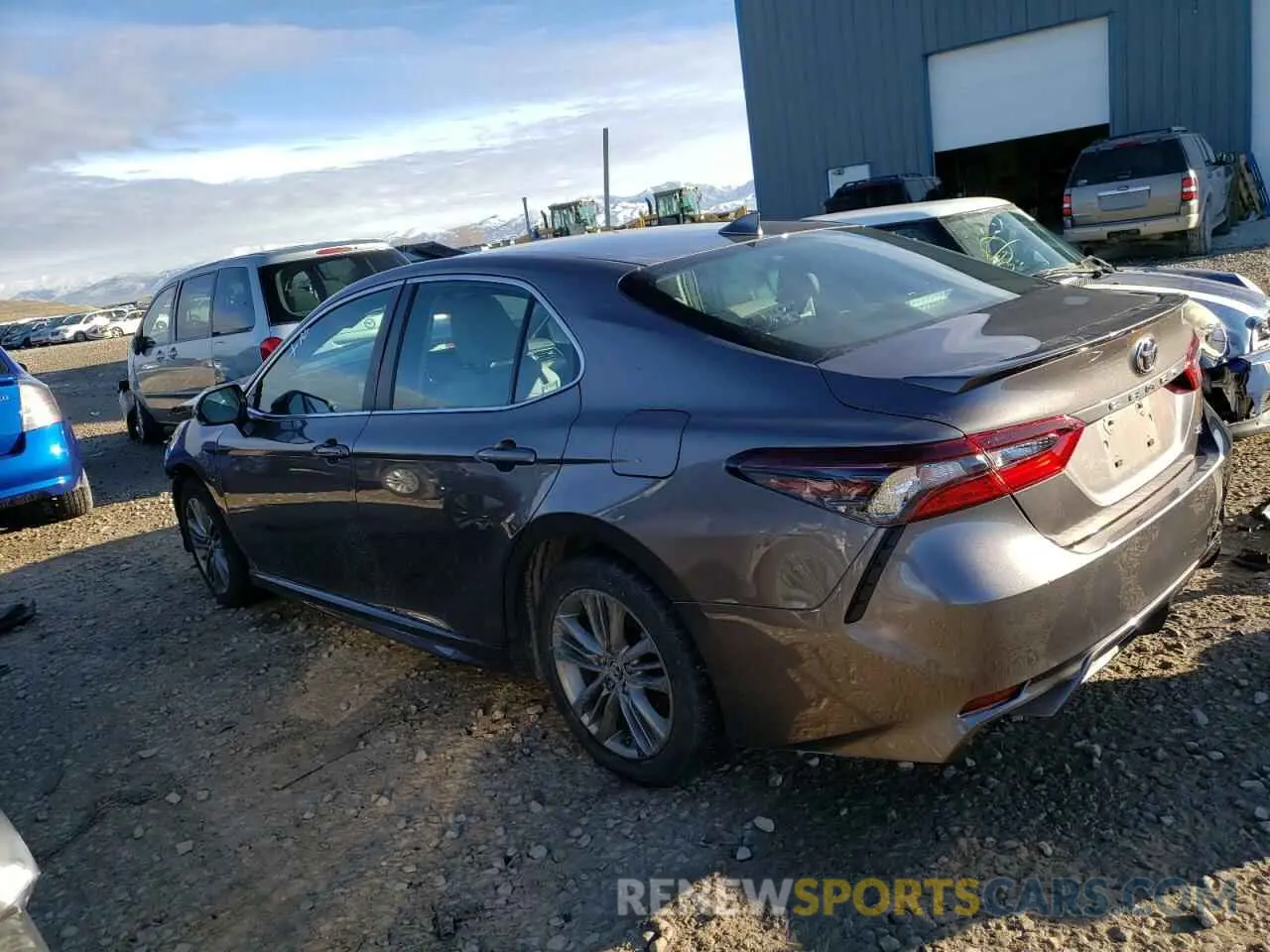 2 fotografías del automóvil dañado 4T1G11AK8NU659683 TOYOTA CAMRY 2022