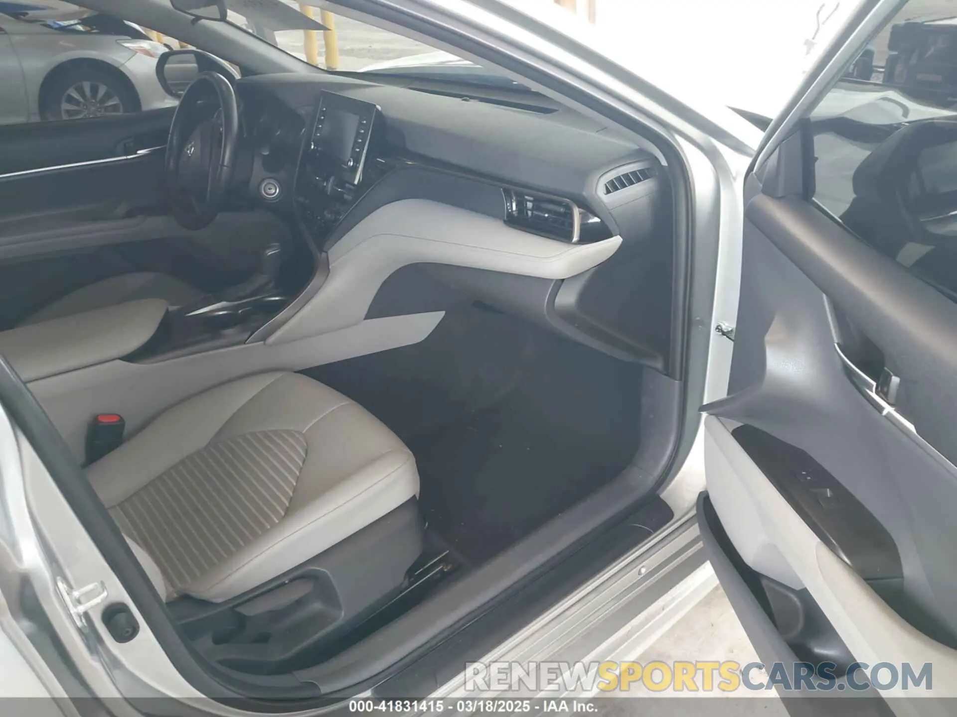 5 fotografías del automóvil dañado 4T1G11AK8NU690920 TOYOTA CAMRY 2022