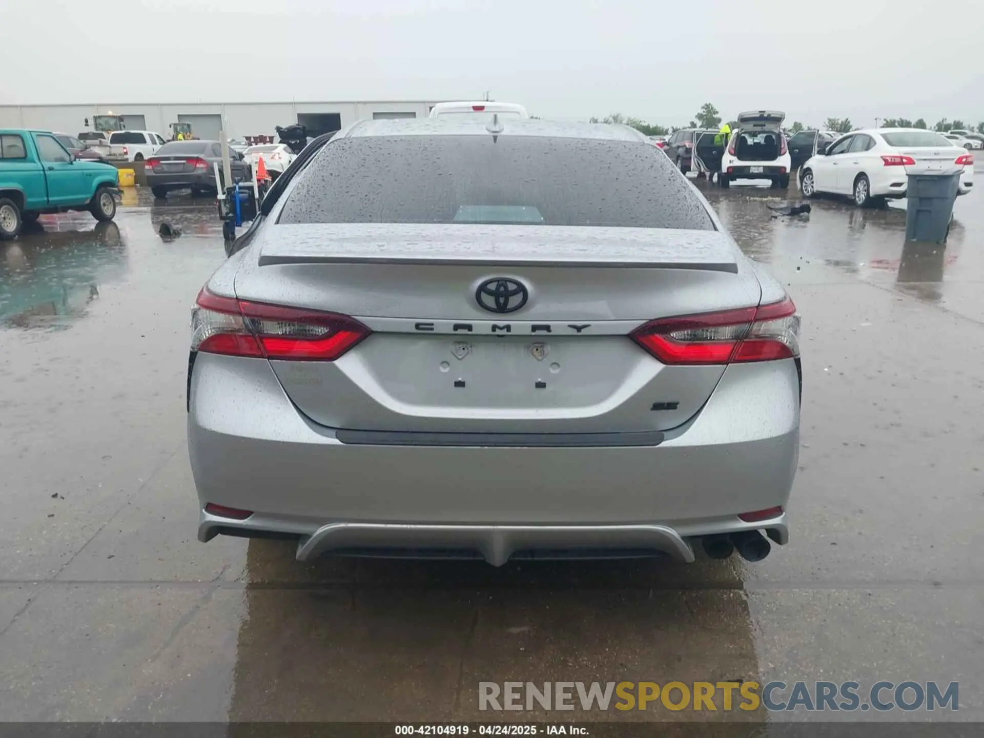 16 fotografías del automóvil dañado 4T1G11AK8NU702340 TOYOTA CAMRY 2022