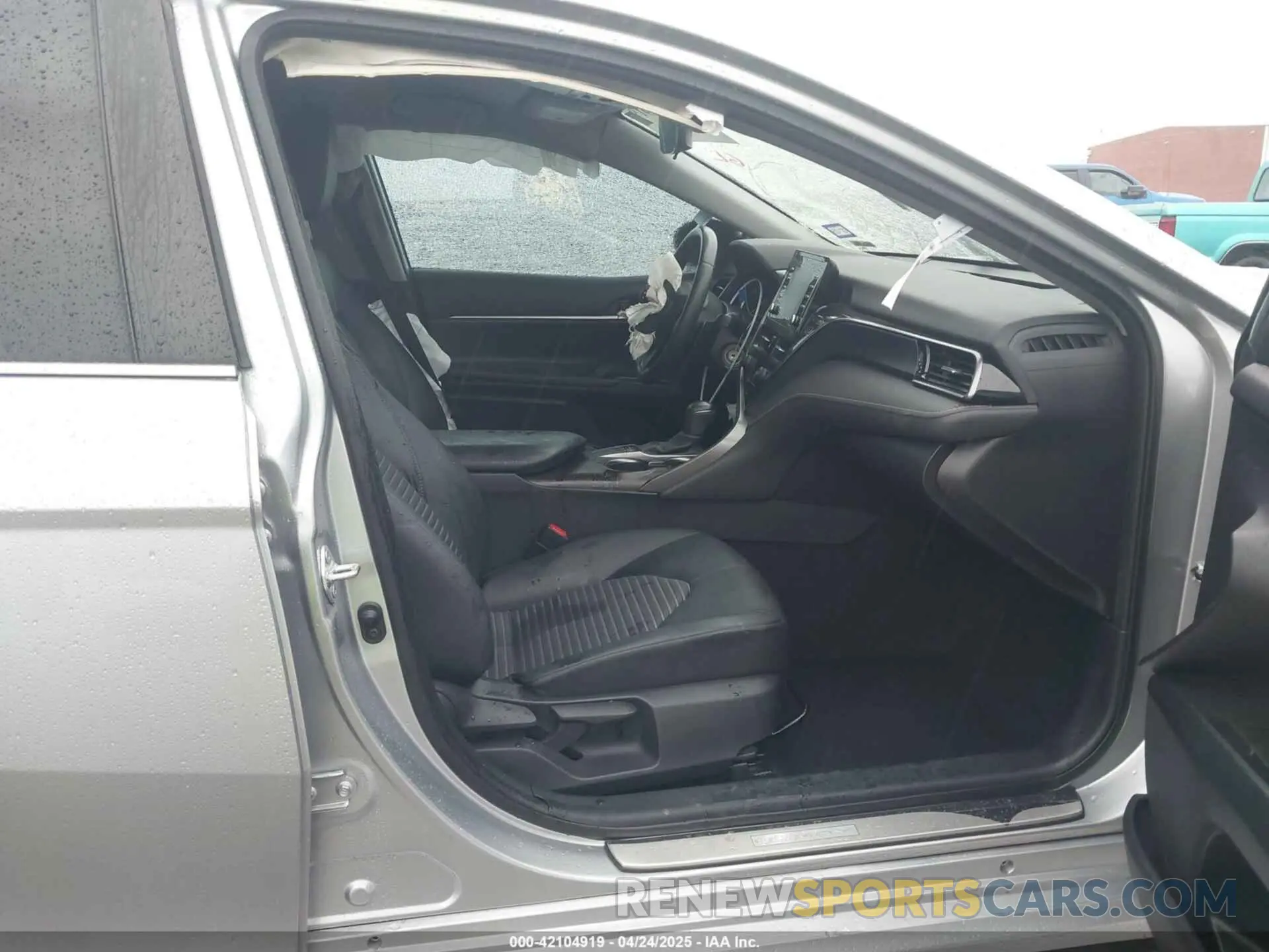 5 fotografías del automóvil dañado 4T1G11AK8NU702340 TOYOTA CAMRY 2022