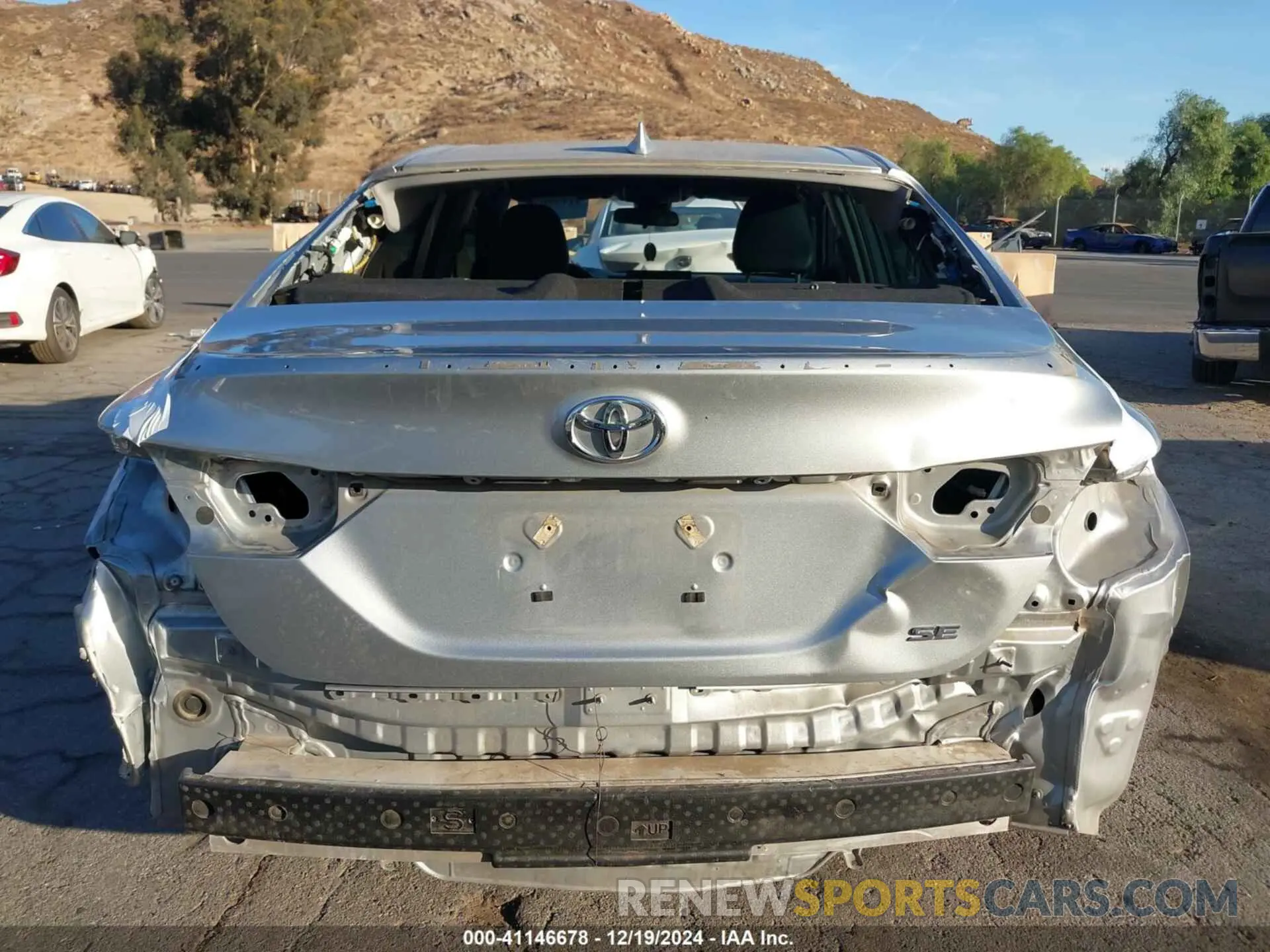 17 fotografías del automóvil dañado 4T1G11AK9NU017666 TOYOTA CAMRY 2022