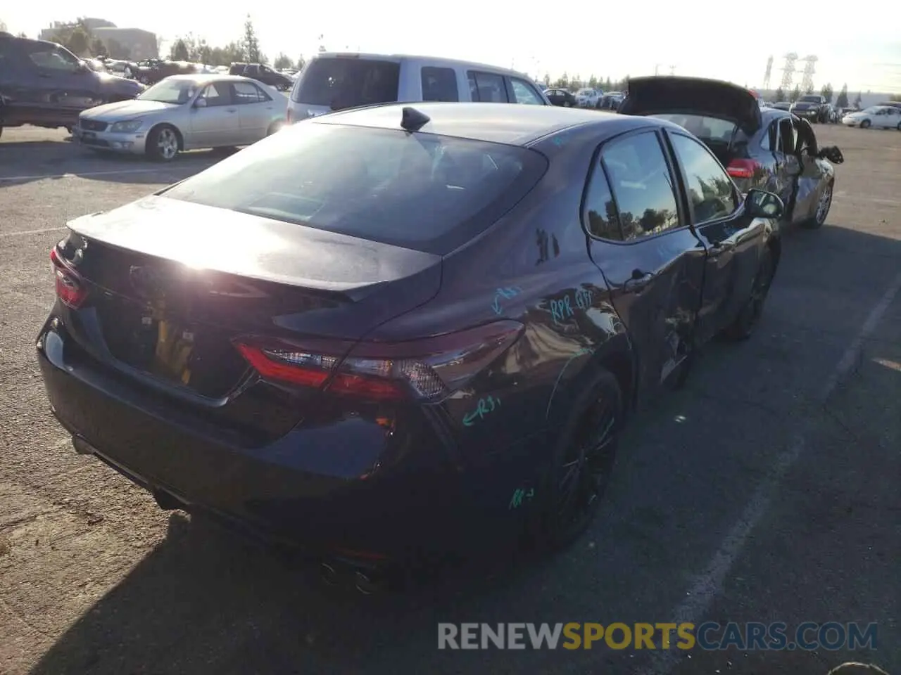4 fotografías del automóvil dañado 4T1G11AK9NU042051 TOYOTA CAMRY 2022