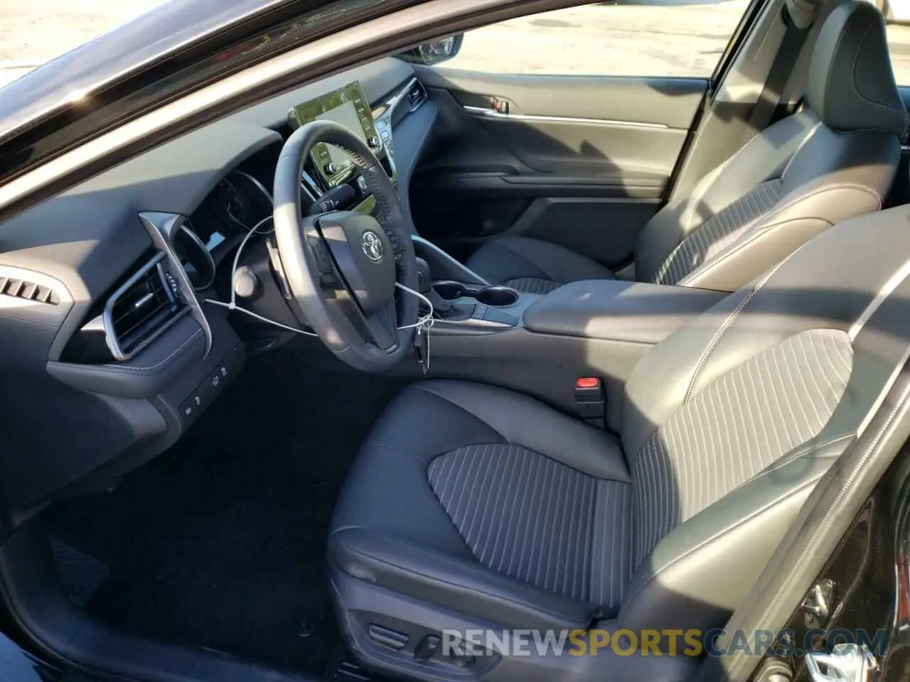 5 fotografías del automóvil dañado 4T1G11AK9NU042051 TOYOTA CAMRY 2022