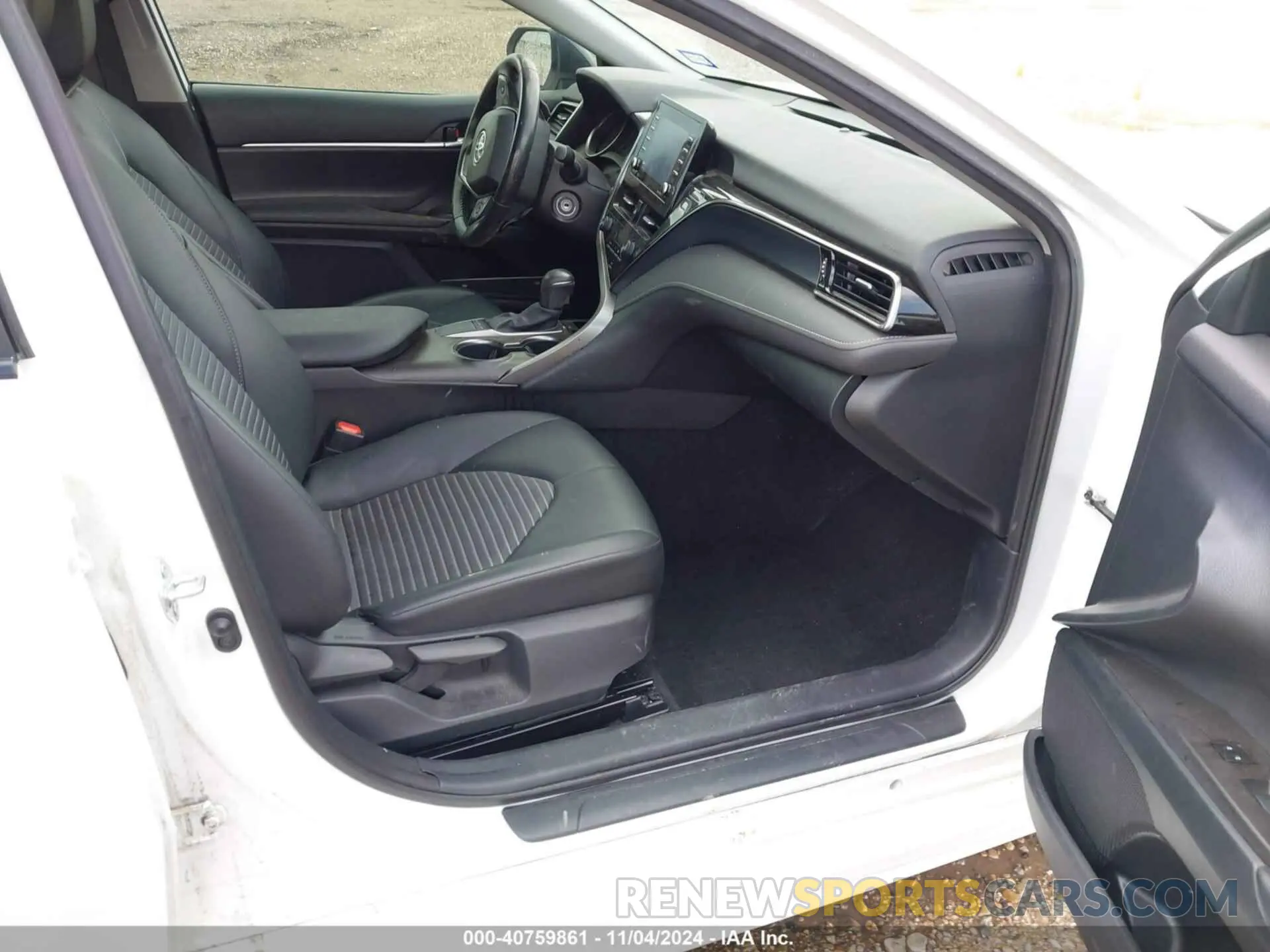 5 fotografías del automóvil dañado 4T1G11AK9NU062249 TOYOTA CAMRY 2022