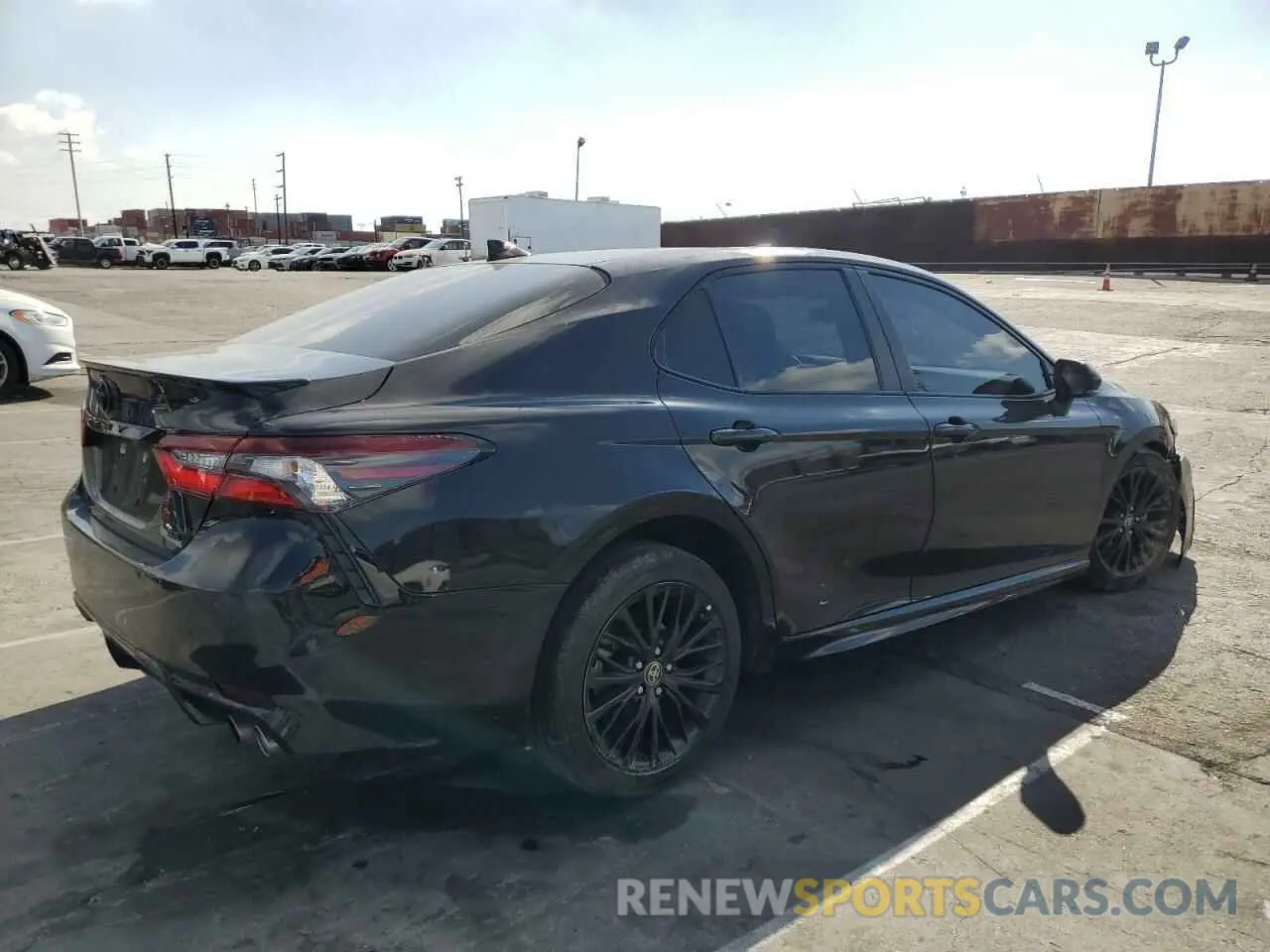 3 fotografías del automóvil dañado 4T1G11AK9NU071811 TOYOTA CAMRY 2022
