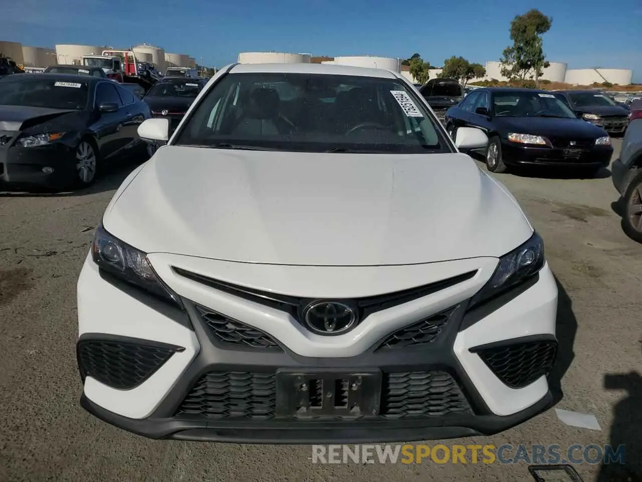 5 fotografías del automóvil dañado 4T1G11AK9NU652824 TOYOTA CAMRY 2022