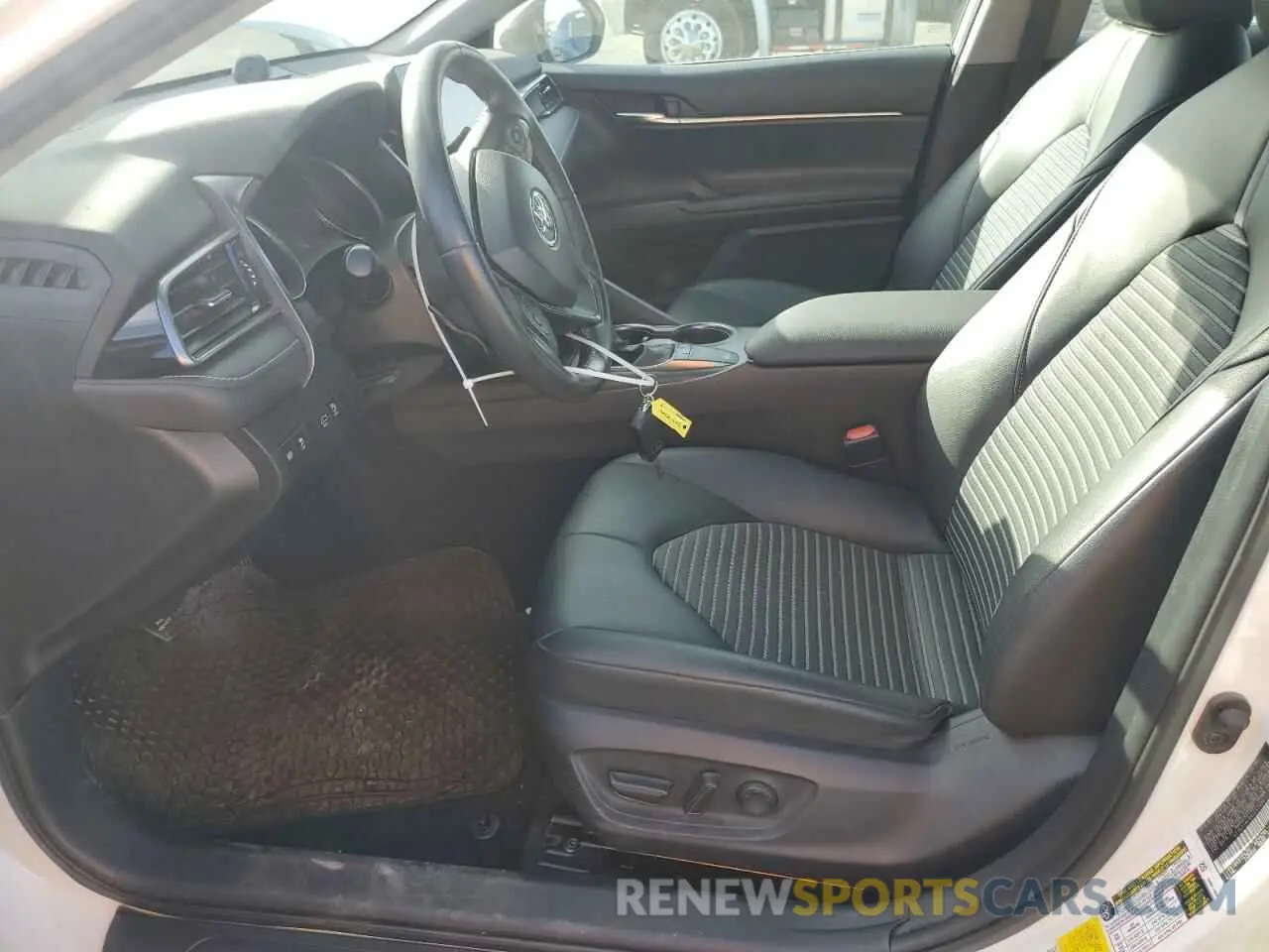 7 fotografías del automóvil dañado 4T1G11AK9NU652824 TOYOTA CAMRY 2022