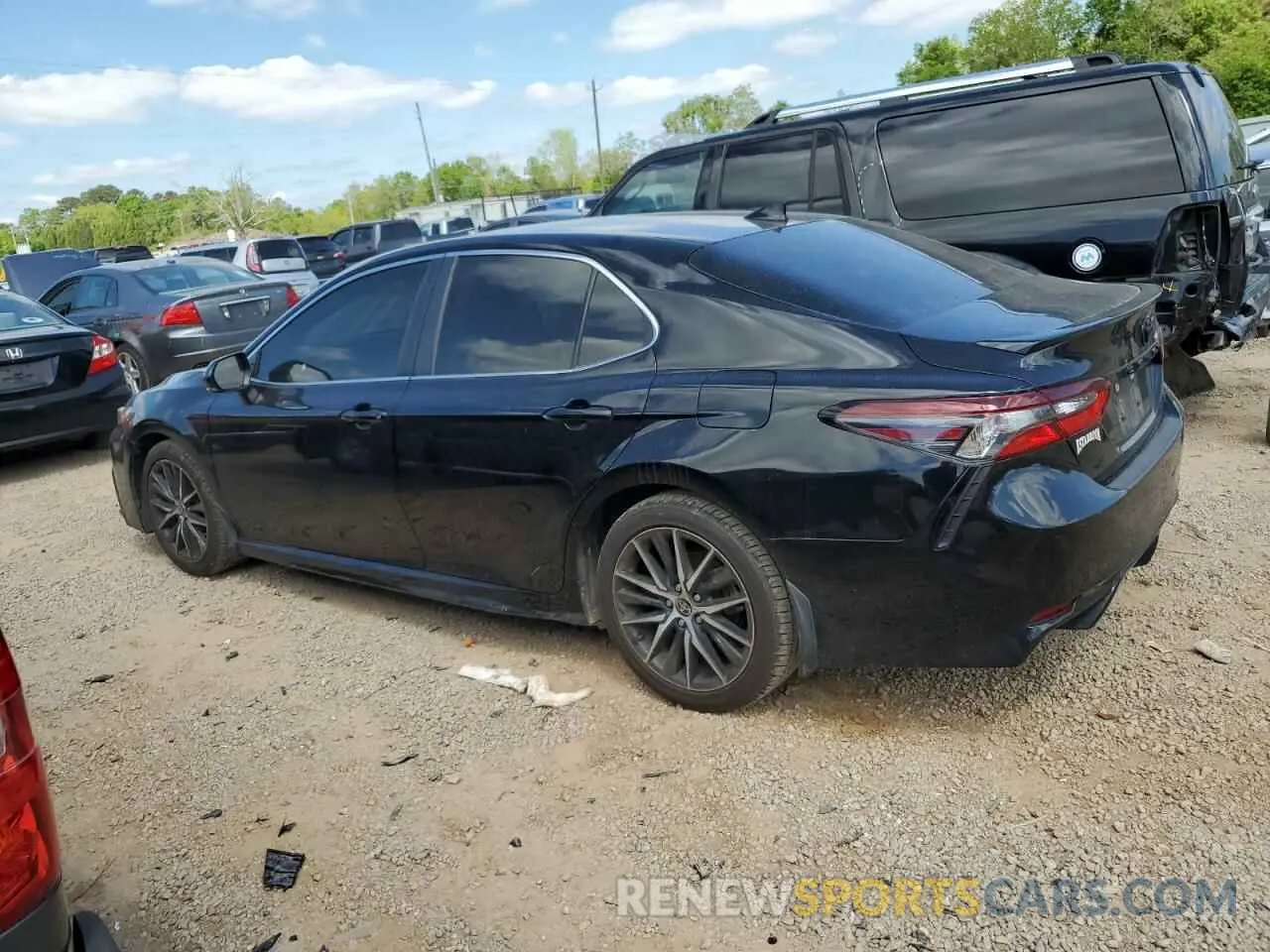 2 fotografías del automóvil dañado 4T1G11AK9NU667940 TOYOTA CAMRY 2022