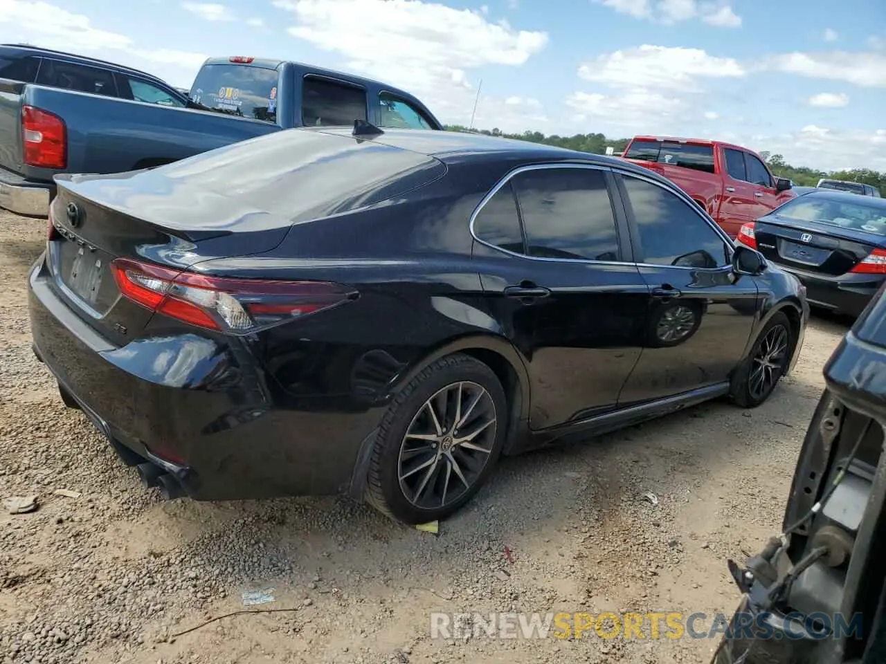 3 fotografías del automóvil dañado 4T1G11AK9NU667940 TOYOTA CAMRY 2022
