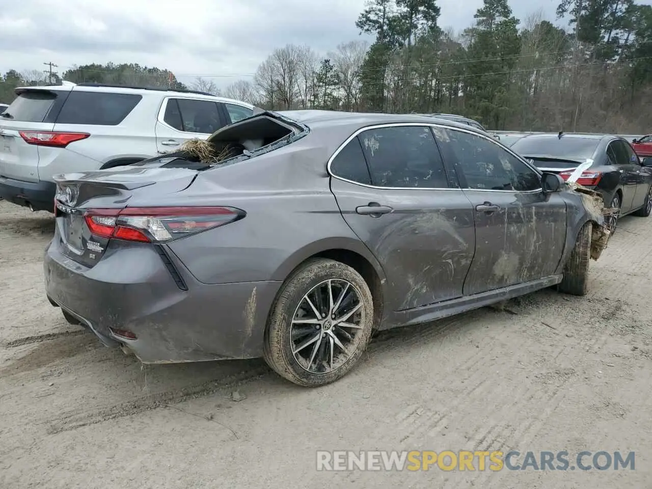 3 fotografías del automóvil dañado 4T1G11AKXNU001797 TOYOTA CAMRY 2022