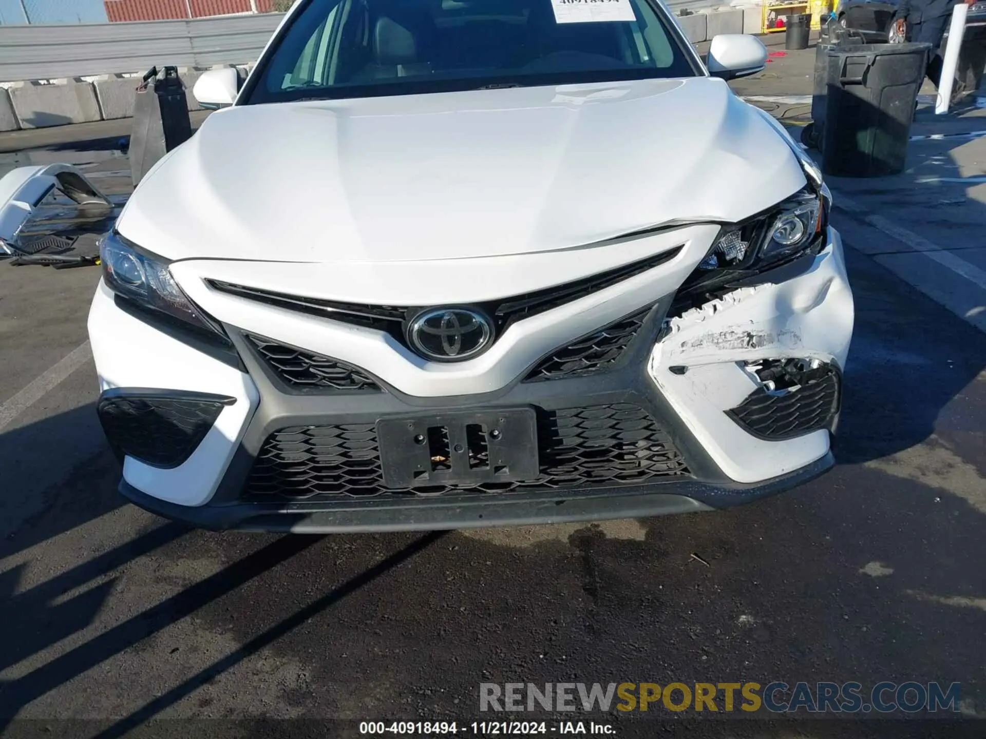 13 fotografías del automóvil dañado 4T1G11AKXNU044763 TOYOTA CAMRY 2022