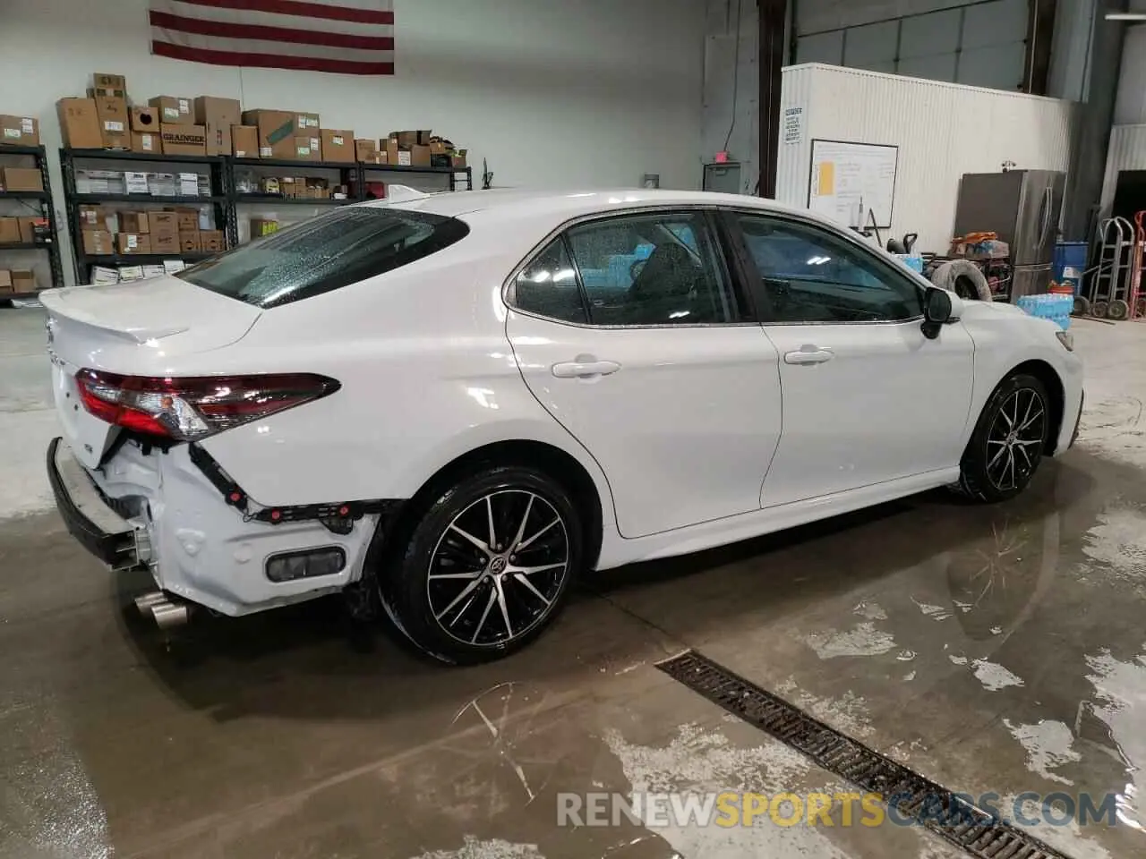 3 fotografías del automóvil dañado 4T1G11AKXNU054452 TOYOTA CAMRY 2022