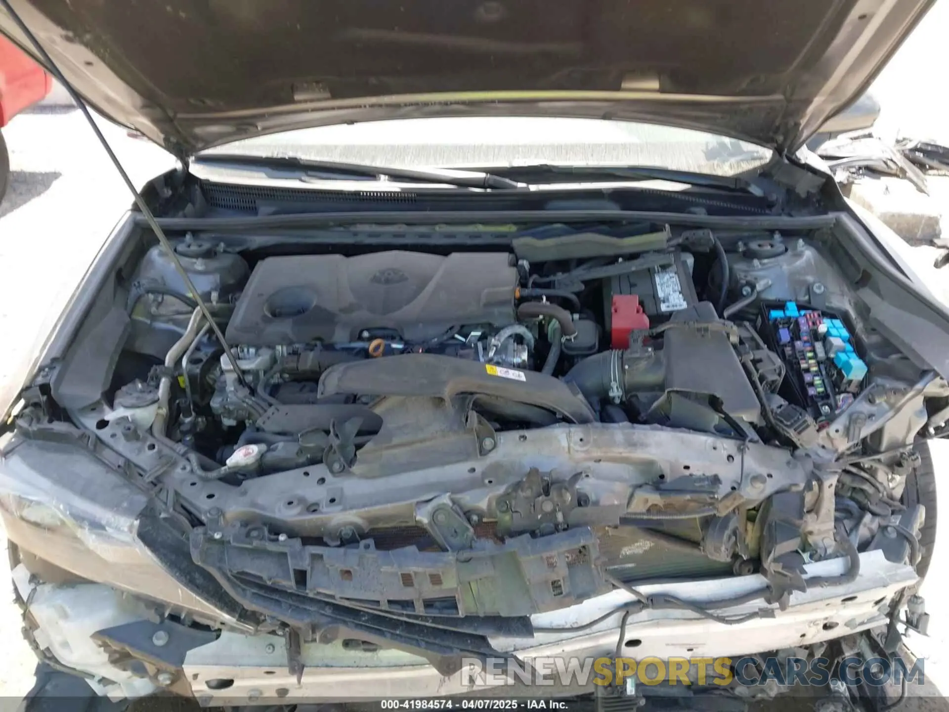 10 fotografías del automóvil dañado 4T1G11AKXNU061322 TOYOTA CAMRY 2022