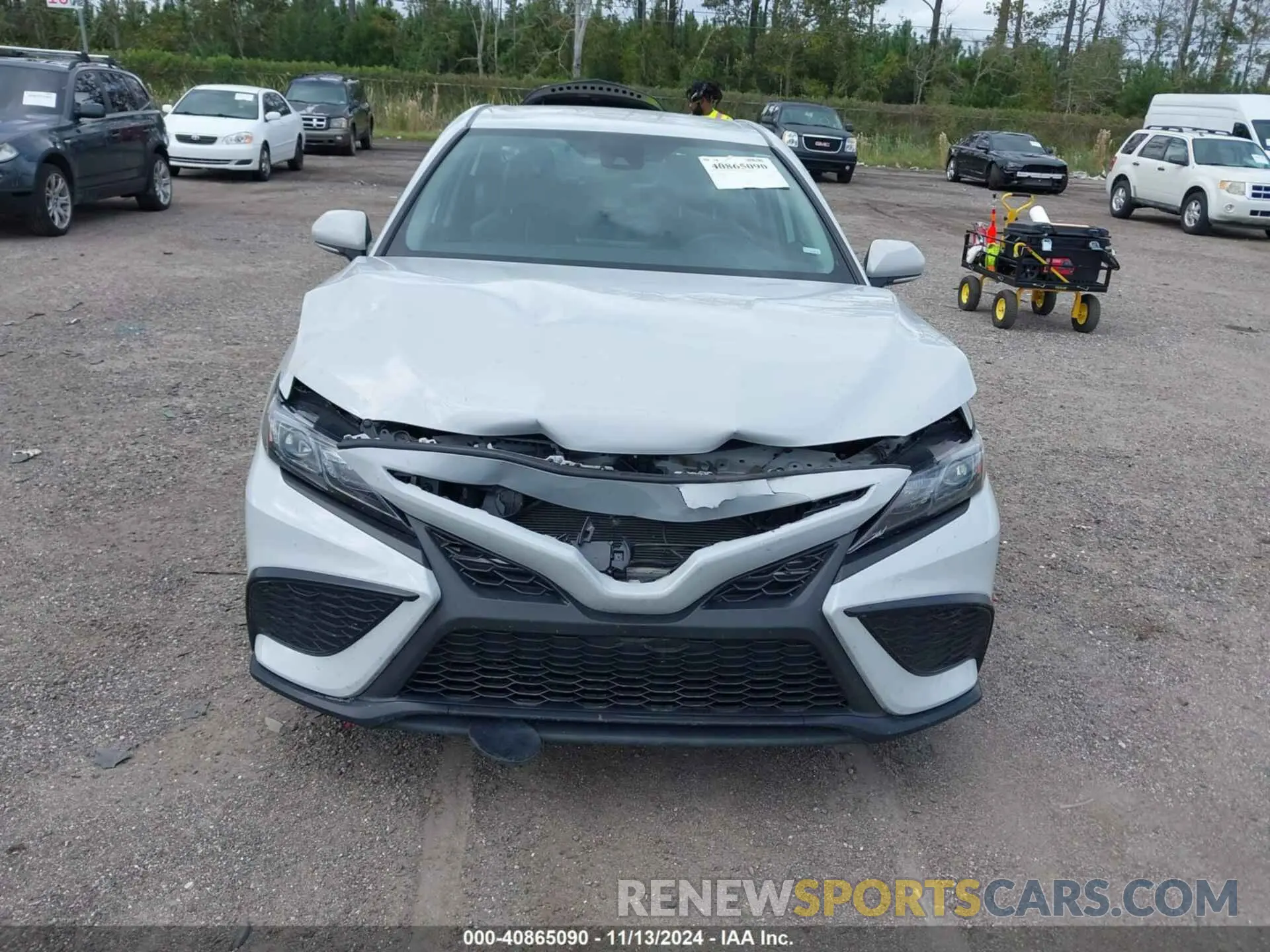 12 fotografías del automóvil dañado 4T1G11AKXNU069534 TOYOTA CAMRY 2022