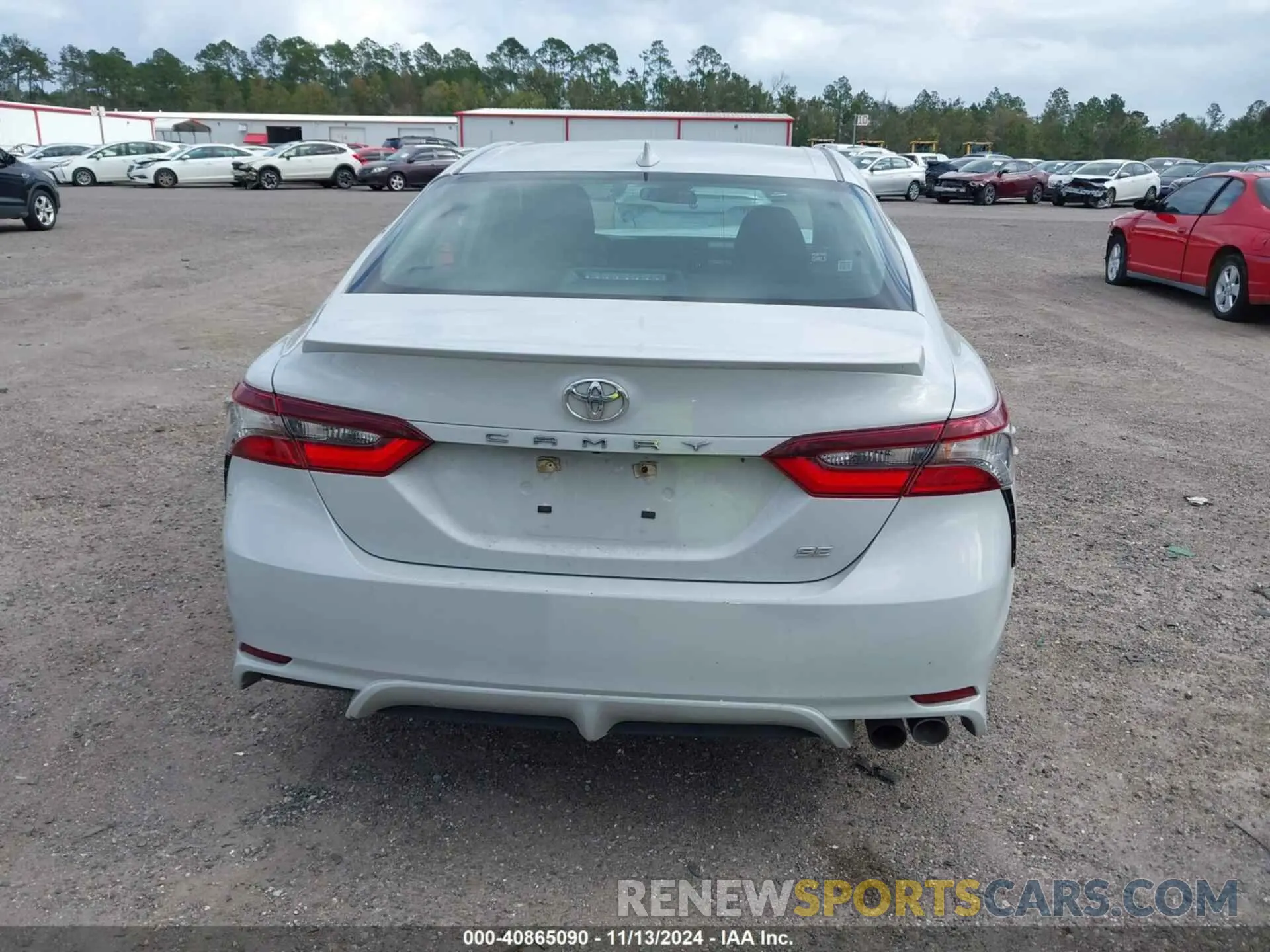16 fotografías del automóvil dañado 4T1G11AKXNU069534 TOYOTA CAMRY 2022
