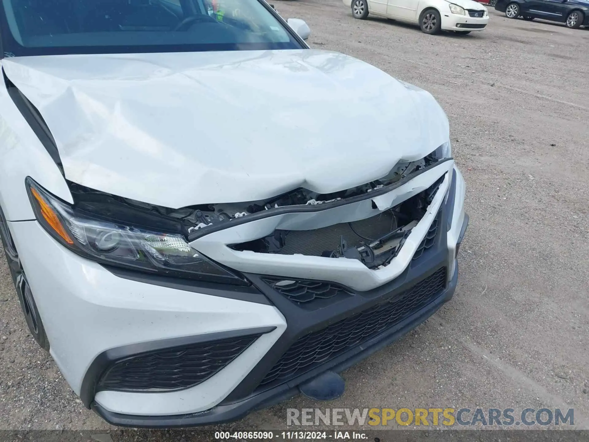6 fotografías del automóvil dañado 4T1G11AKXNU069534 TOYOTA CAMRY 2022