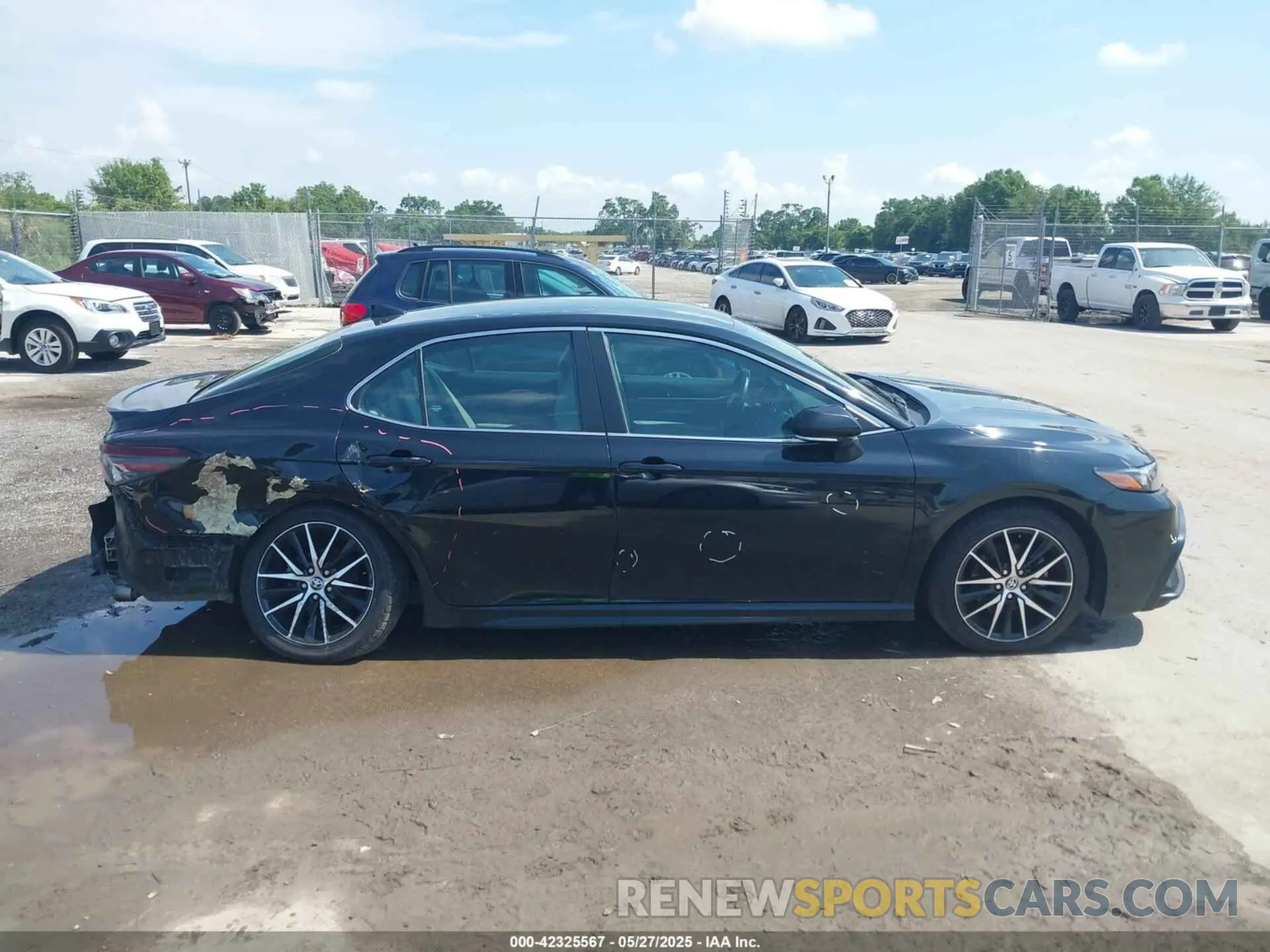 13 fotografías del automóvil dañado 4T1G11AKXNU642139 TOYOTA CAMRY 2022
