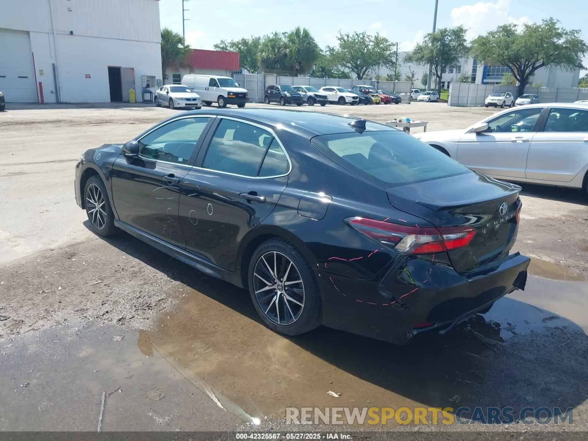 3 fotografías del automóvil dañado 4T1G11AKXNU642139 TOYOTA CAMRY 2022
