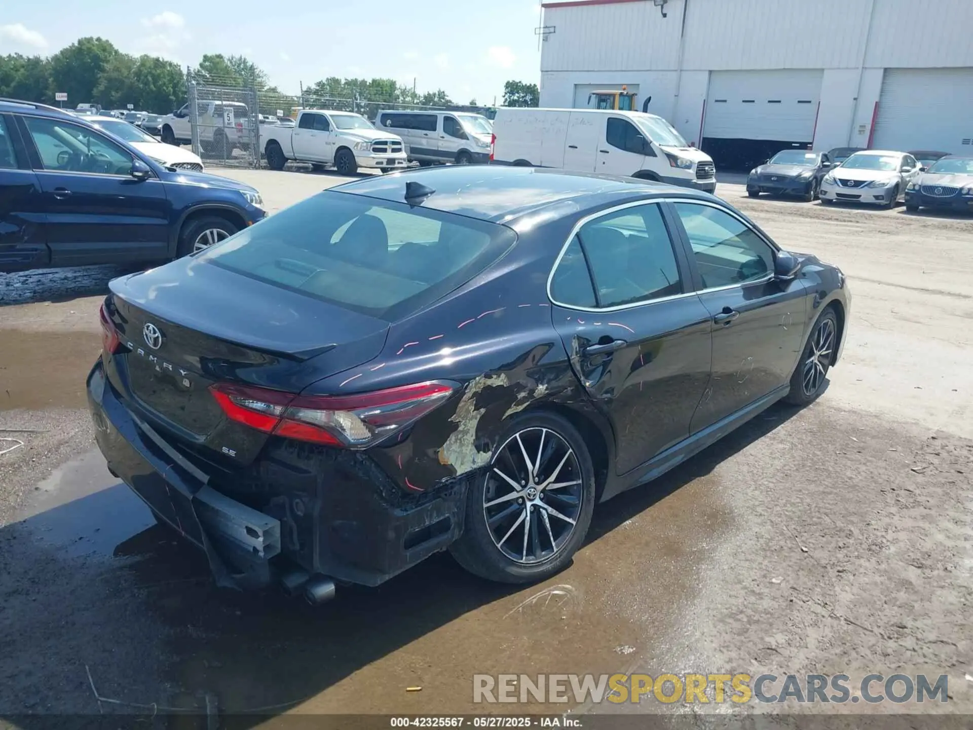 4 fotografías del automóvil dañado 4T1G11AKXNU642139 TOYOTA CAMRY 2022