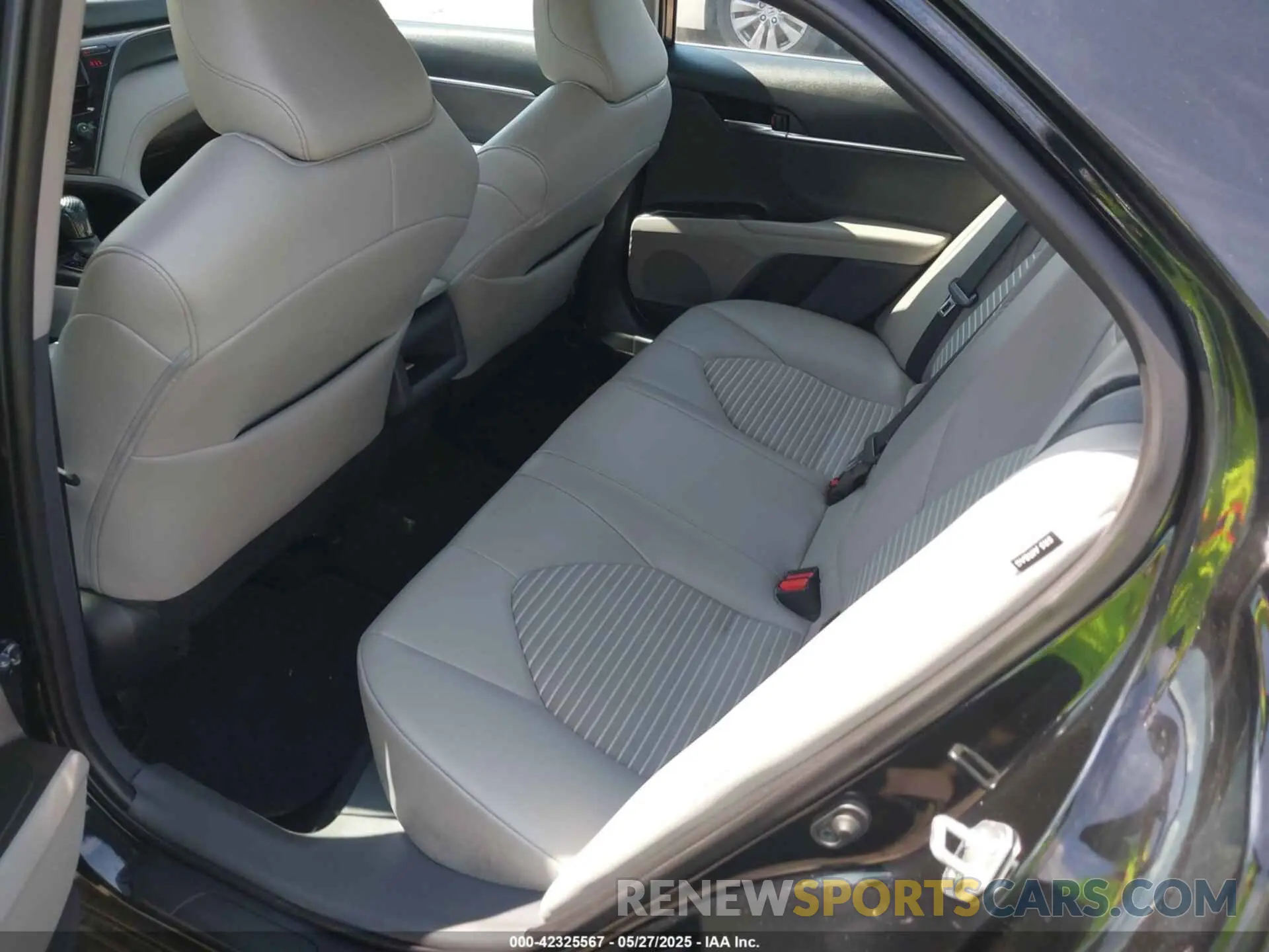 8 fotografías del automóvil dañado 4T1G11AKXNU642139 TOYOTA CAMRY 2022