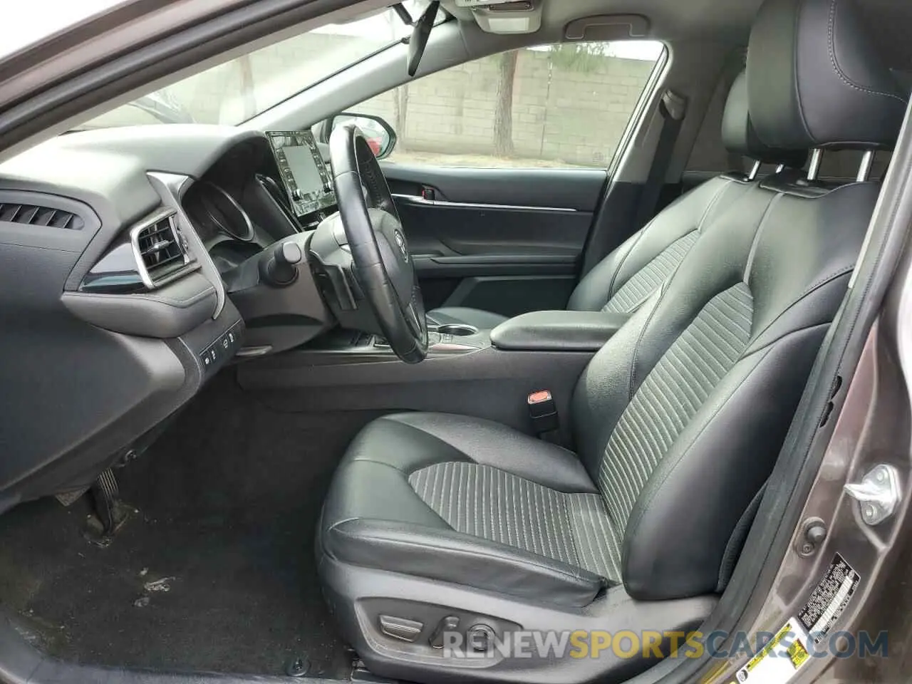 7 fotografías del automóvil dañado 4T1G11AKXNU649611 TOYOTA CAMRY 2022