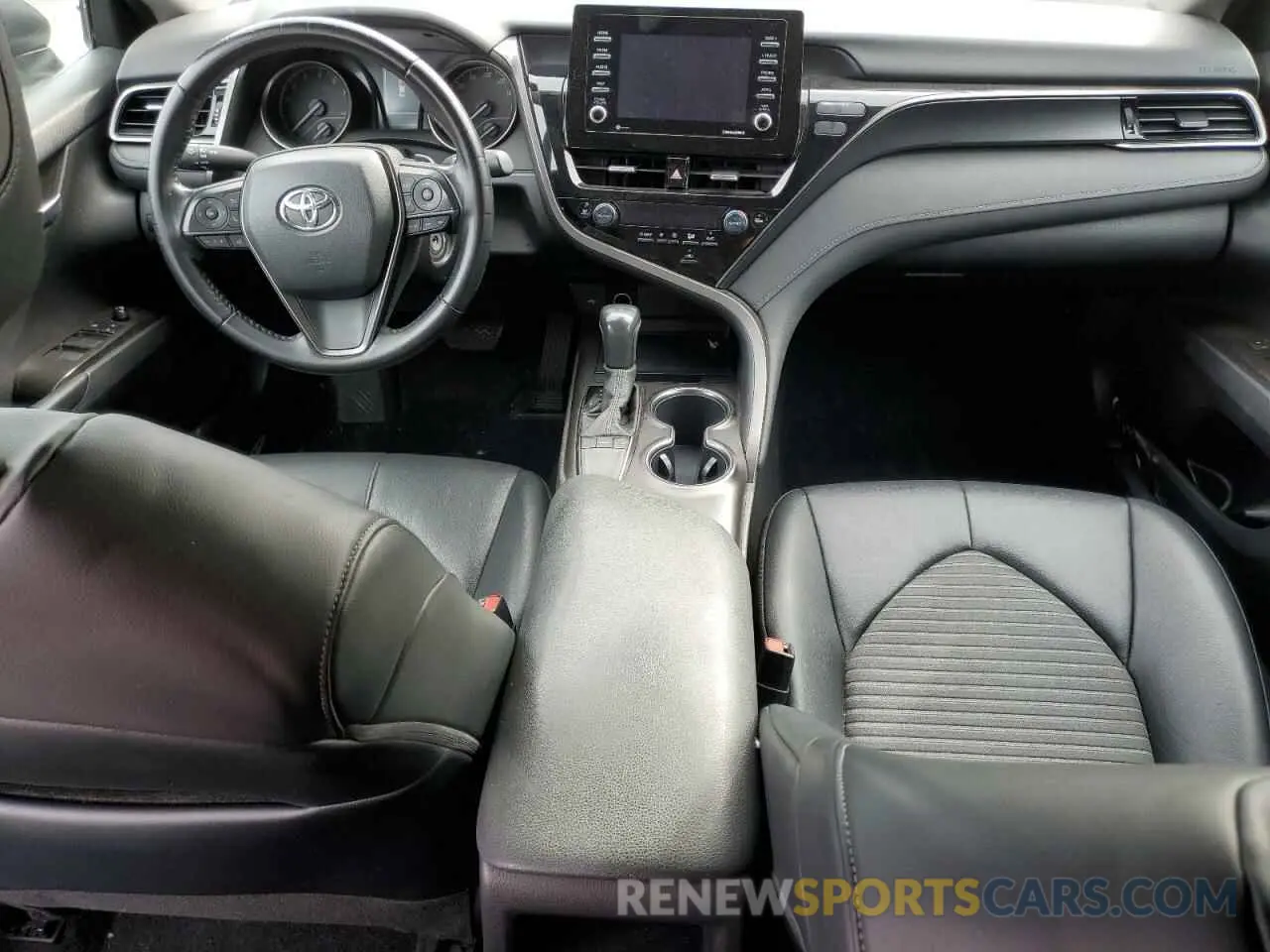 8 fotografías del automóvil dañado 4T1G11AKXNU649611 TOYOTA CAMRY 2022