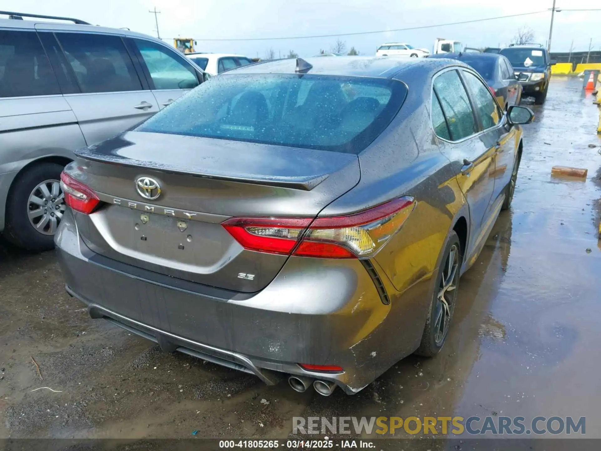 4 fotografías del automóvil dañado 4T1G11AKXNU682494 TOYOTA CAMRY 2022