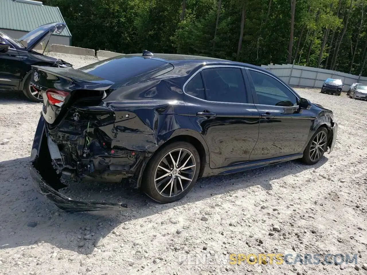 3 fotografías del automóvil dañado 4T1G11AKXNU700010 TOYOTA CAMRY 2022