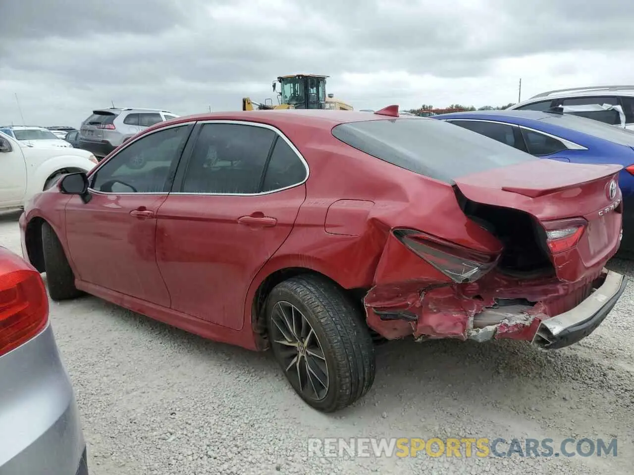 2 fotografías del automóvil dañado 4T1G11BK0NU051199 TOYOTA CAMRY 2022