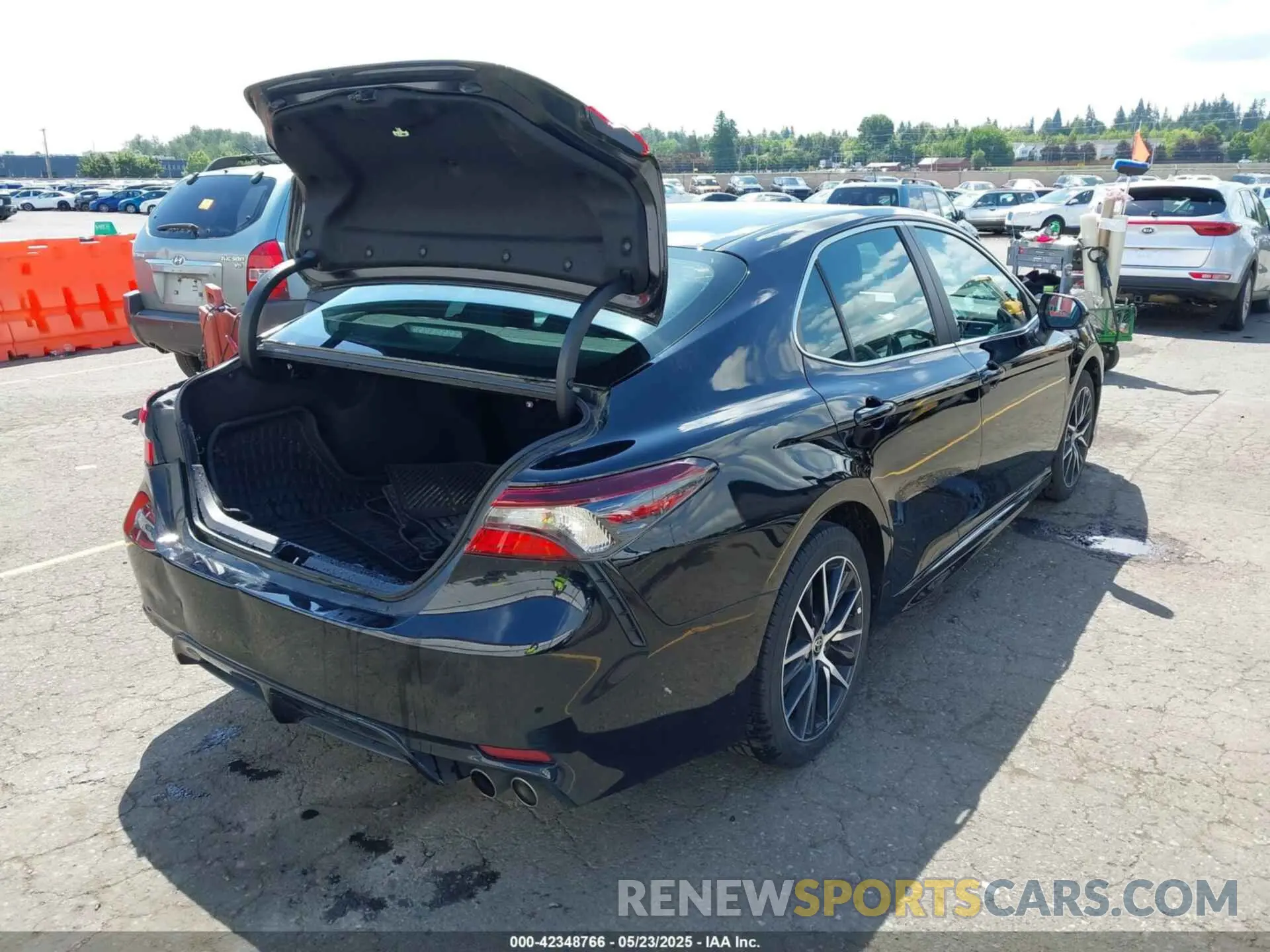 4 fotografías del automóvil dañado 4T1G11BK1NU050000 TOYOTA CAMRY 2022