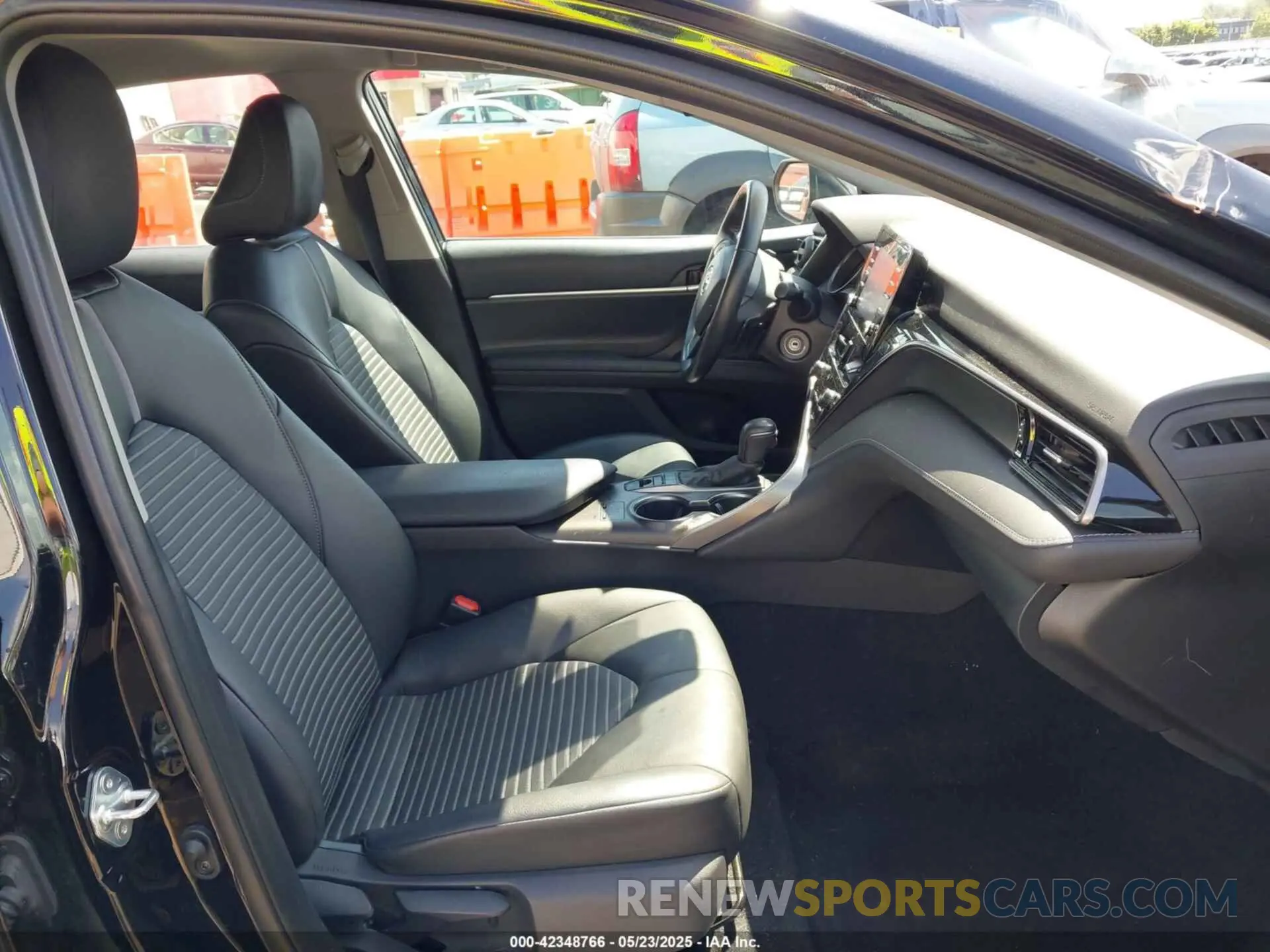 5 fotografías del automóvil dañado 4T1G11BK1NU050000 TOYOTA CAMRY 2022