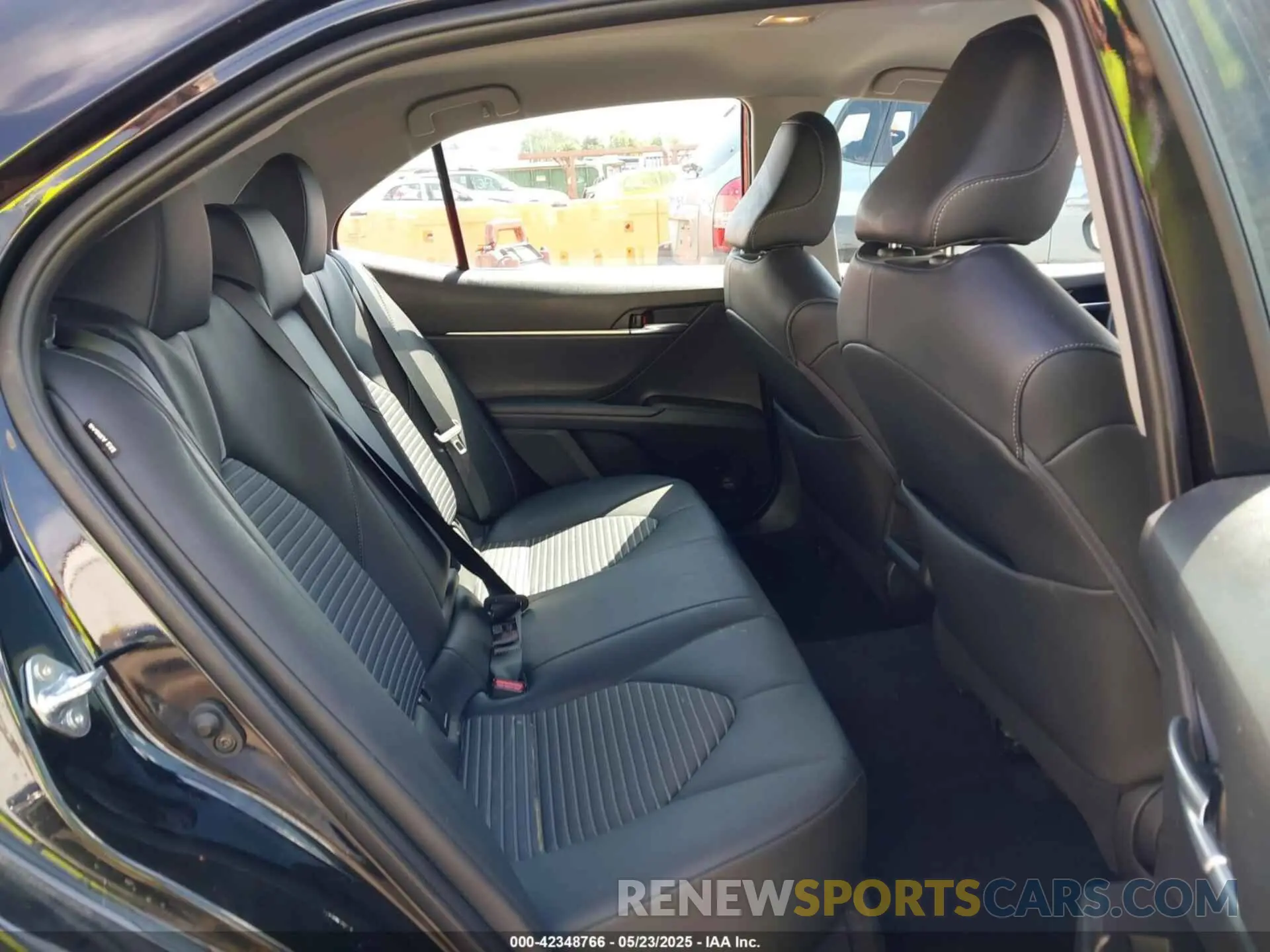 8 fotografías del automóvil dañado 4T1G11BK1NU050000 TOYOTA CAMRY 2022