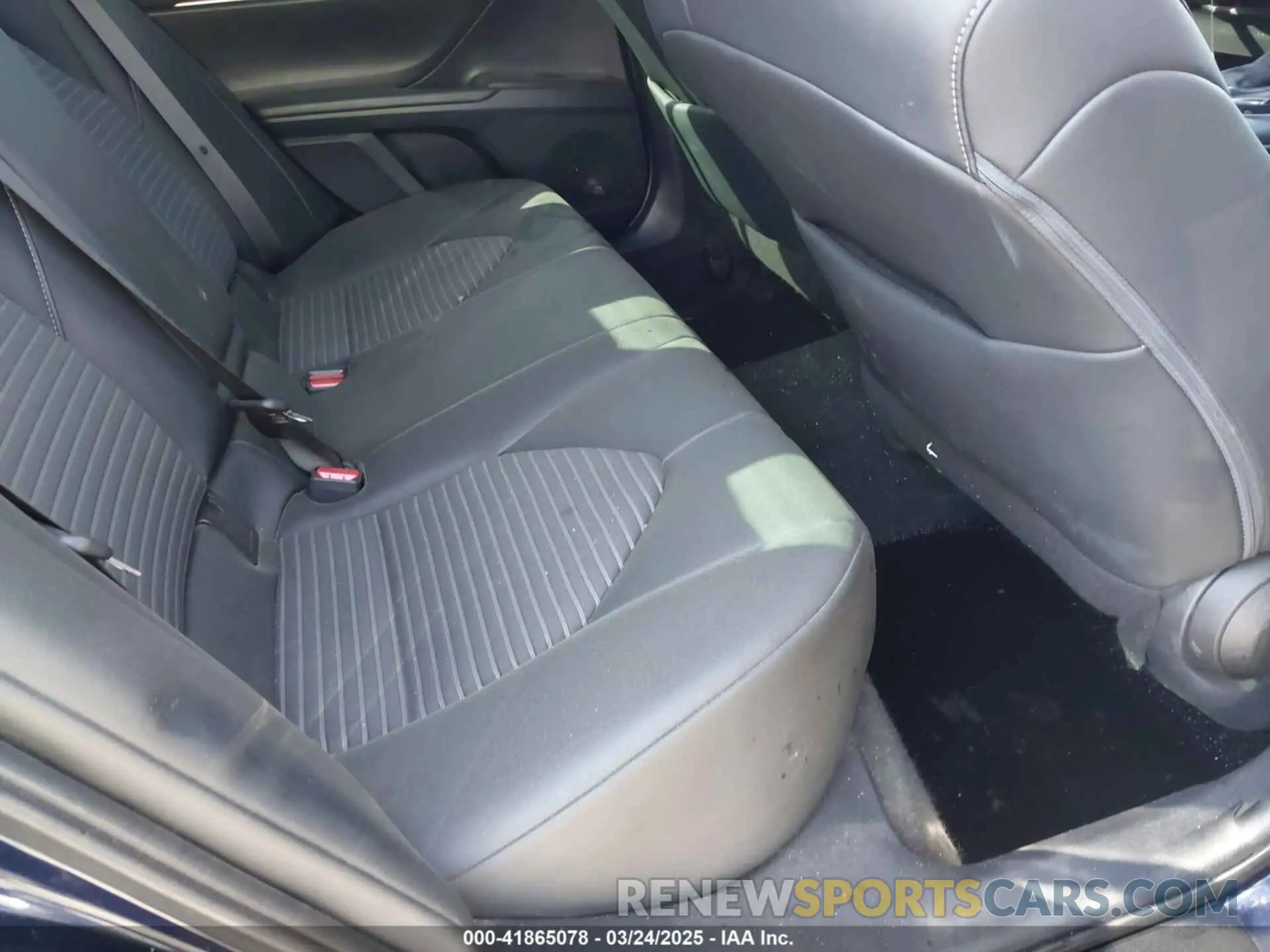8 fotografías del automóvil dañado 4T1G11BK1NU062065 TOYOTA CAMRY 2022