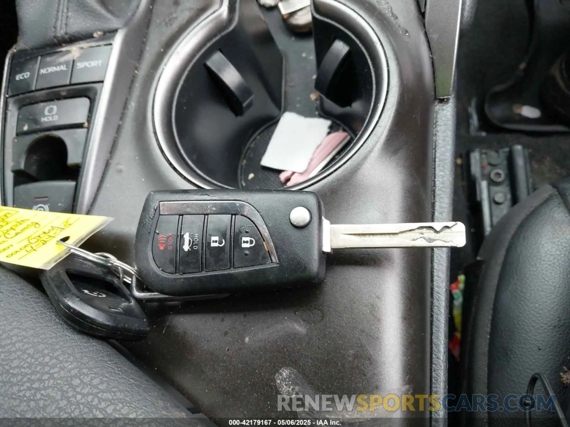 11 fotografías del automóvil dañado 4T1G11BK1NU068450 TOYOTA CAMRY 2022