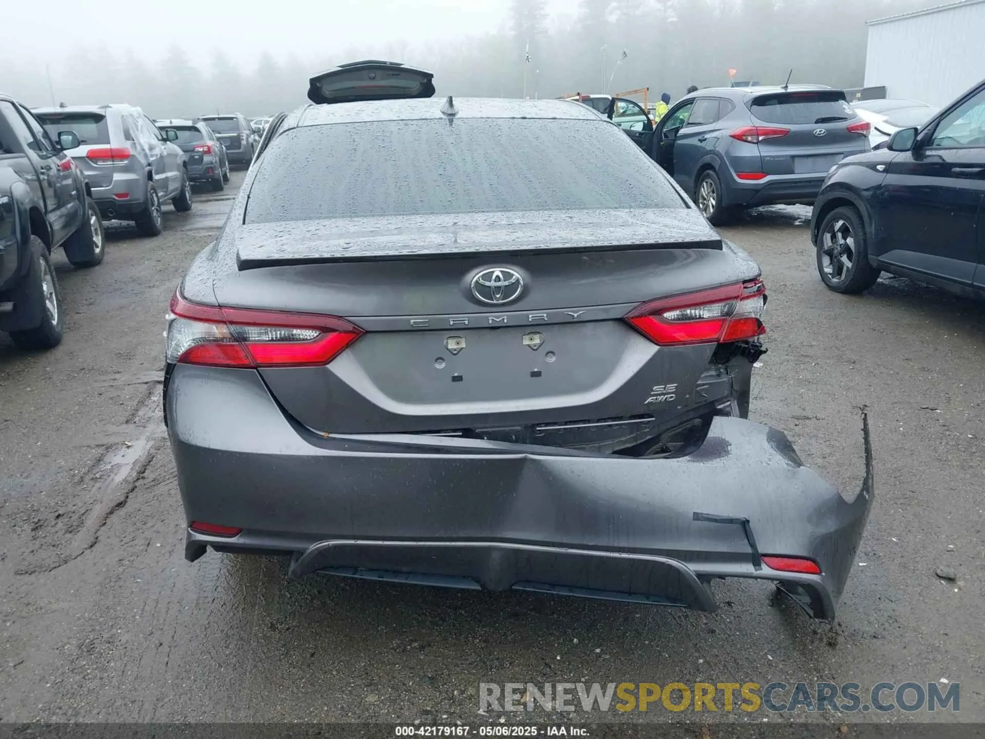 17 fotografías del automóvil dañado 4T1G11BK1NU068450 TOYOTA CAMRY 2022