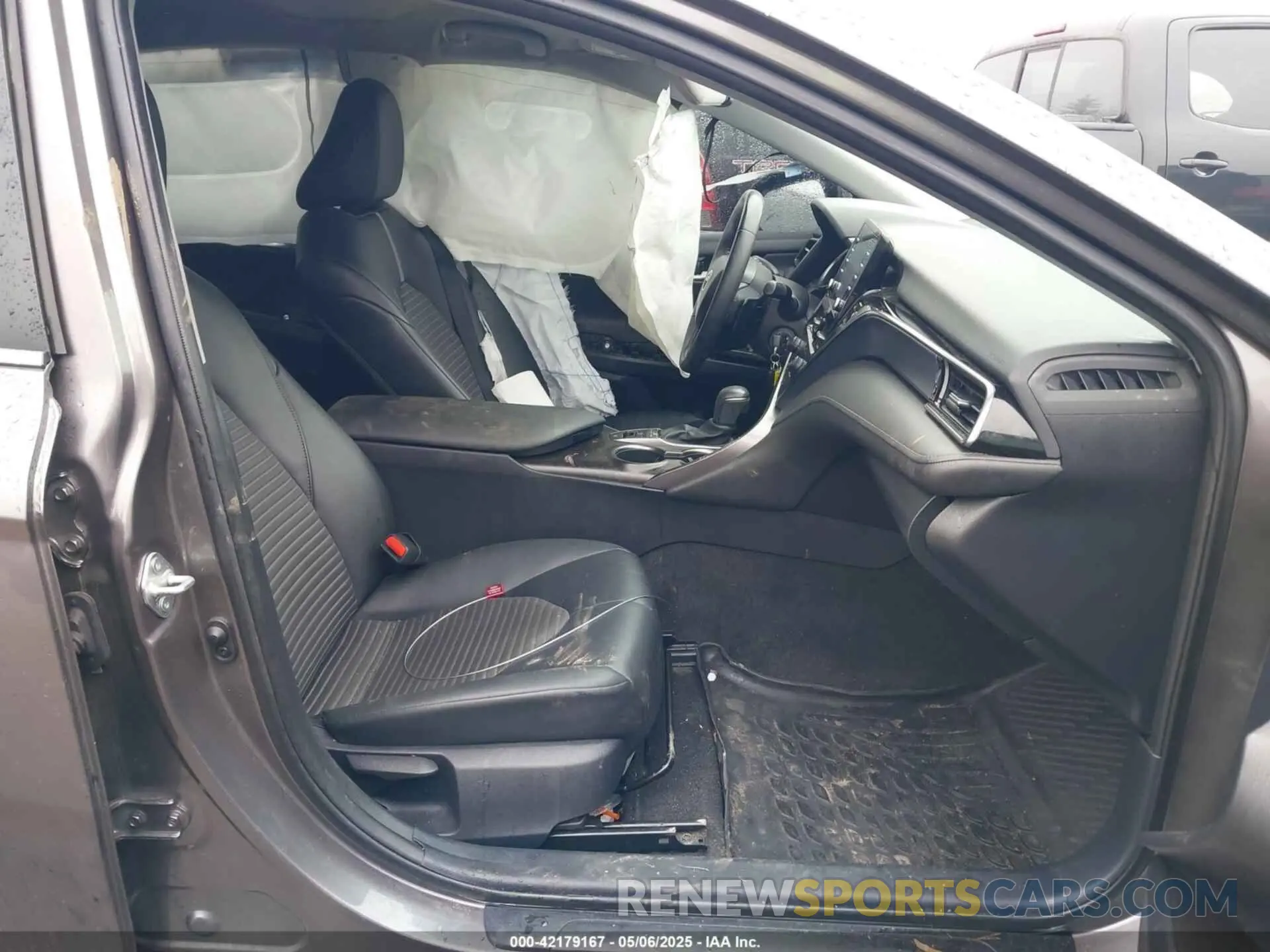 5 fotografías del automóvil dañado 4T1G11BK1NU068450 TOYOTA CAMRY 2022