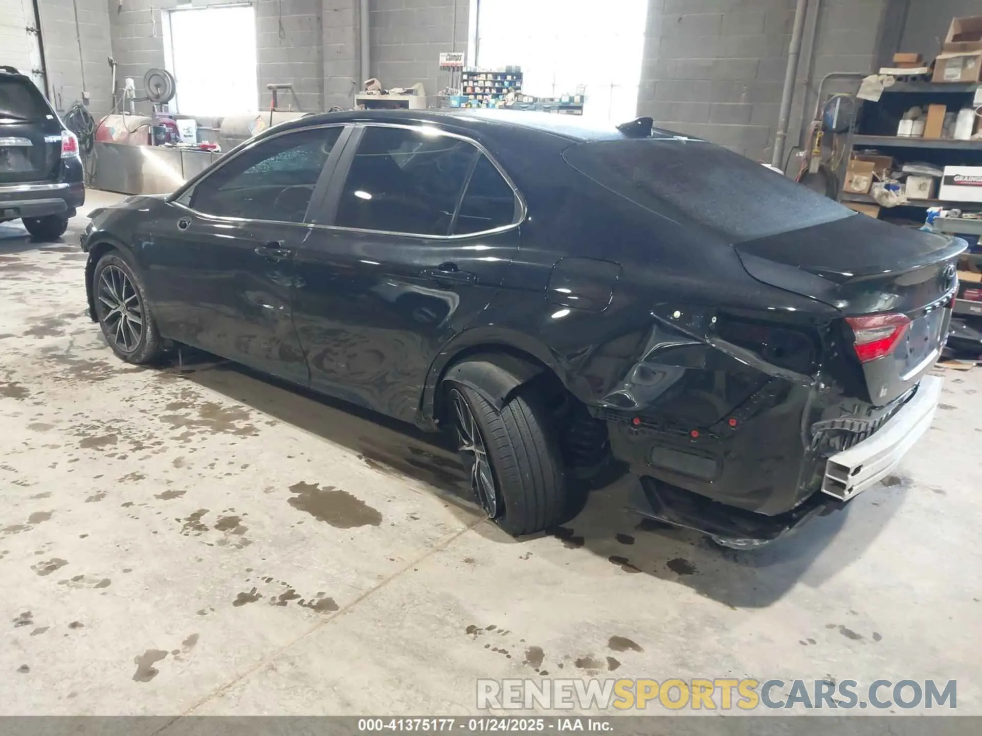 3 fotografías del automóvil dañado 4T1G11BK1NU069517 TOYOTA CAMRY 2022