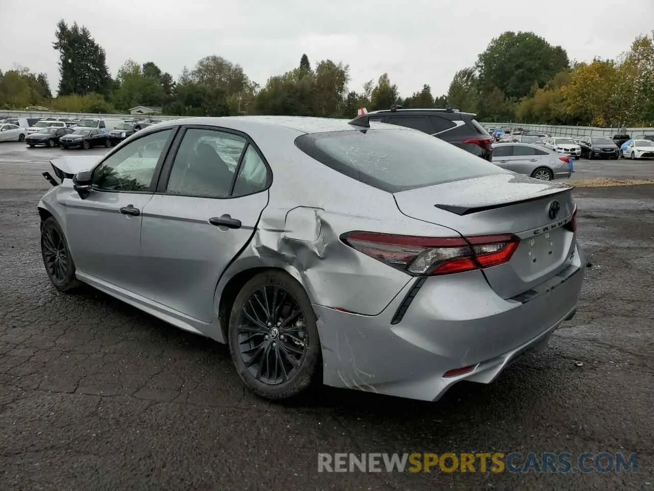 3 fotografías del automóvil dañado 4T1G11BK3NU071527 TOYOTA CAMRY 2022