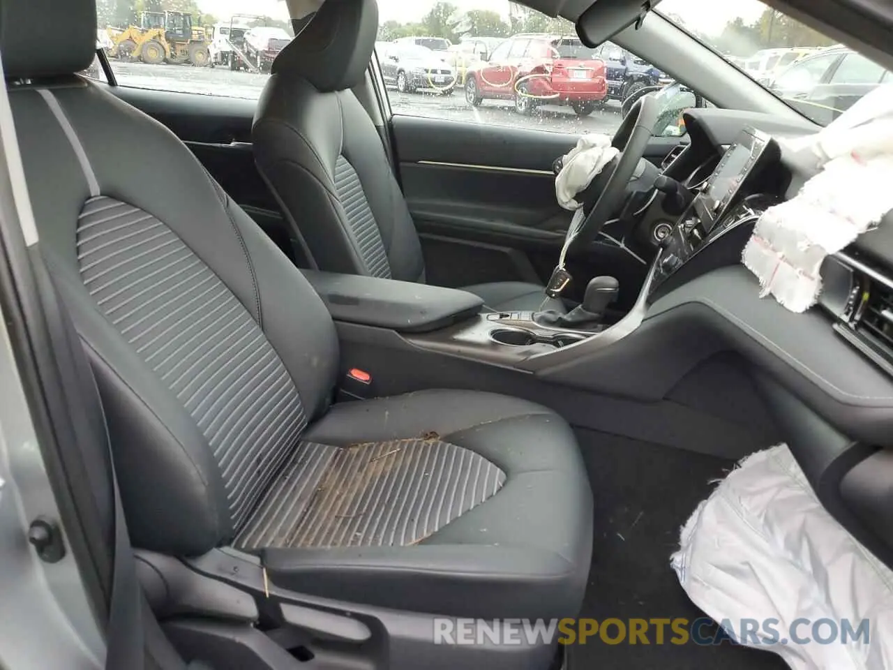 5 fotografías del automóvil dañado 4T1G11BK3NU071527 TOYOTA CAMRY 2022