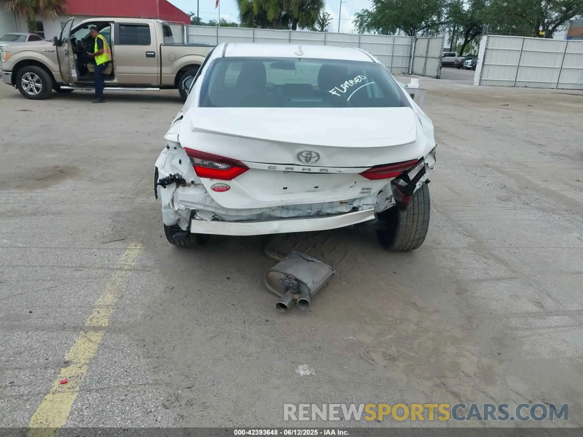 6 fotografías del automóvil dañado 4T1G11BK5NU053918 TOYOTA CAMRY 2022