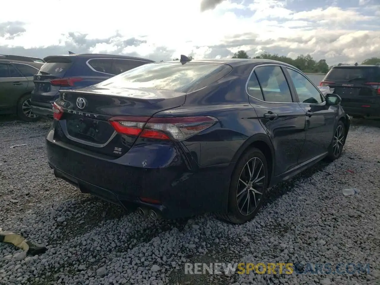 4 fotografías del automóvil dañado 4T1G11BK5NU060528 TOYOTA CAMRY 2022