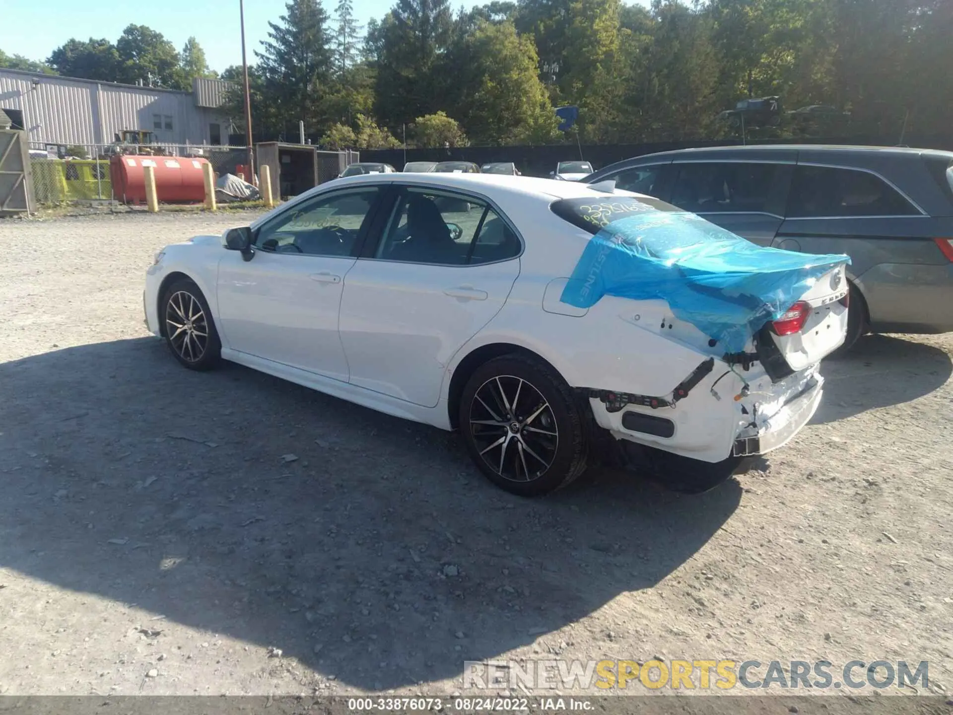 3 fotografías del automóvil dañado 4T1G11BK6NU063566 TOYOTA CAMRY 2022