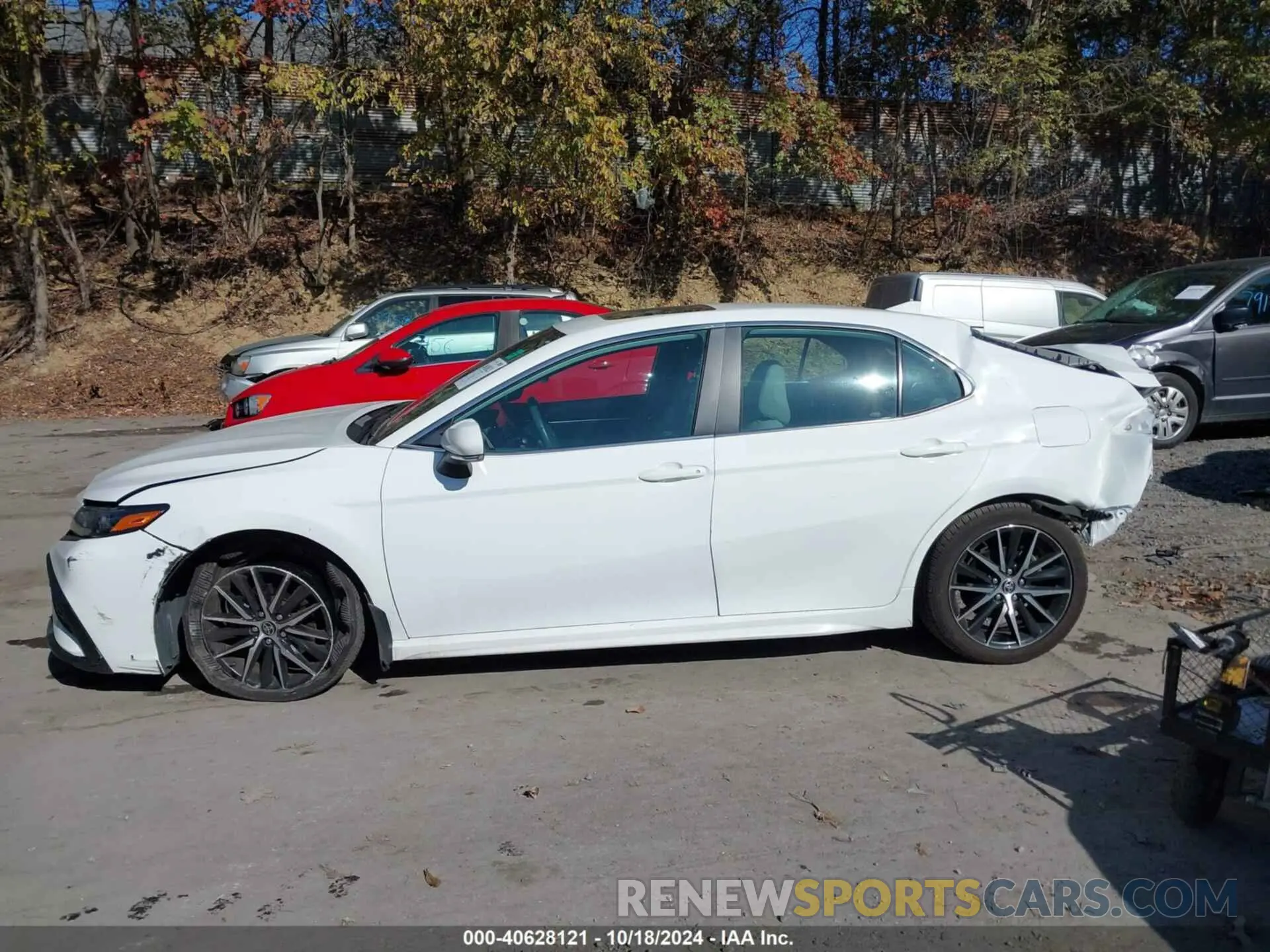 15 fotografías del automóvil dañado 4T1G11BK9NU056000 TOYOTA CAMRY 2022