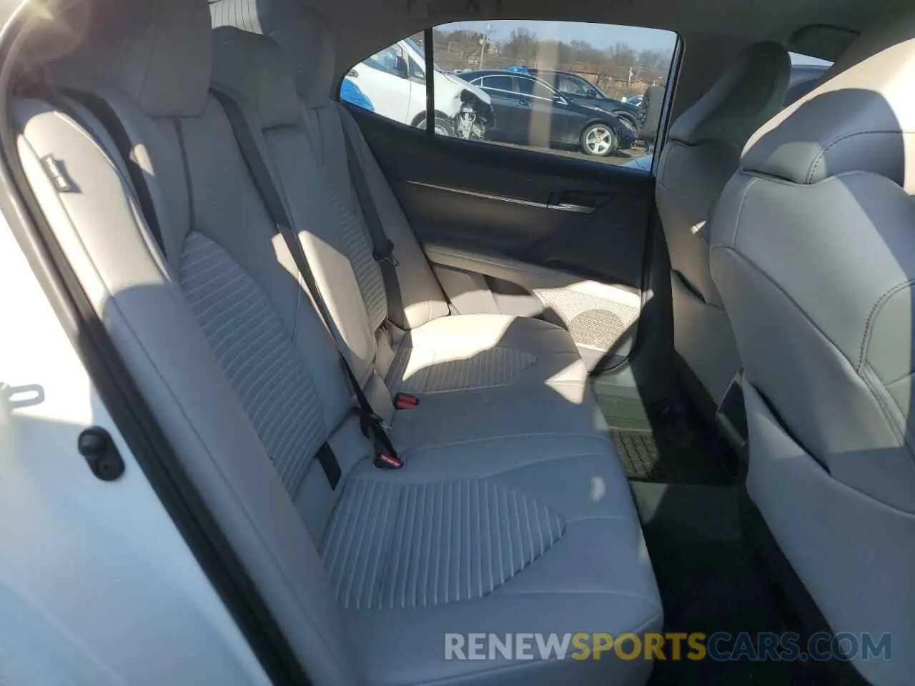 10 fotografías del automóvil dañado 4T1G11BK9NU066963 TOYOTA CAMRY 2022