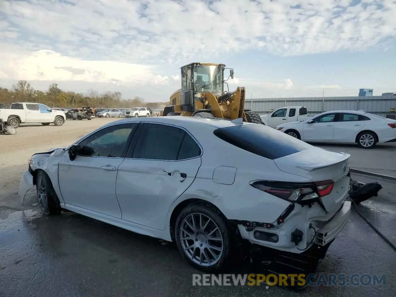 2 fotografías del automóvil dañado 4T1G11BKXNU050559 TOYOTA CAMRY 2022