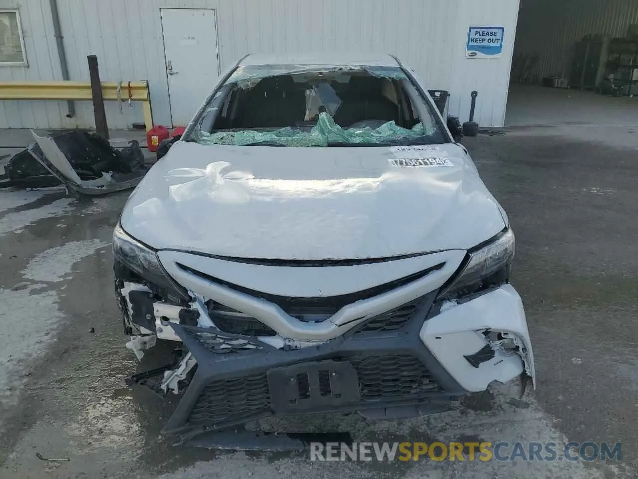 5 fotografías del automóvil dañado 4T1G11BKXNU050559 TOYOTA CAMRY 2022