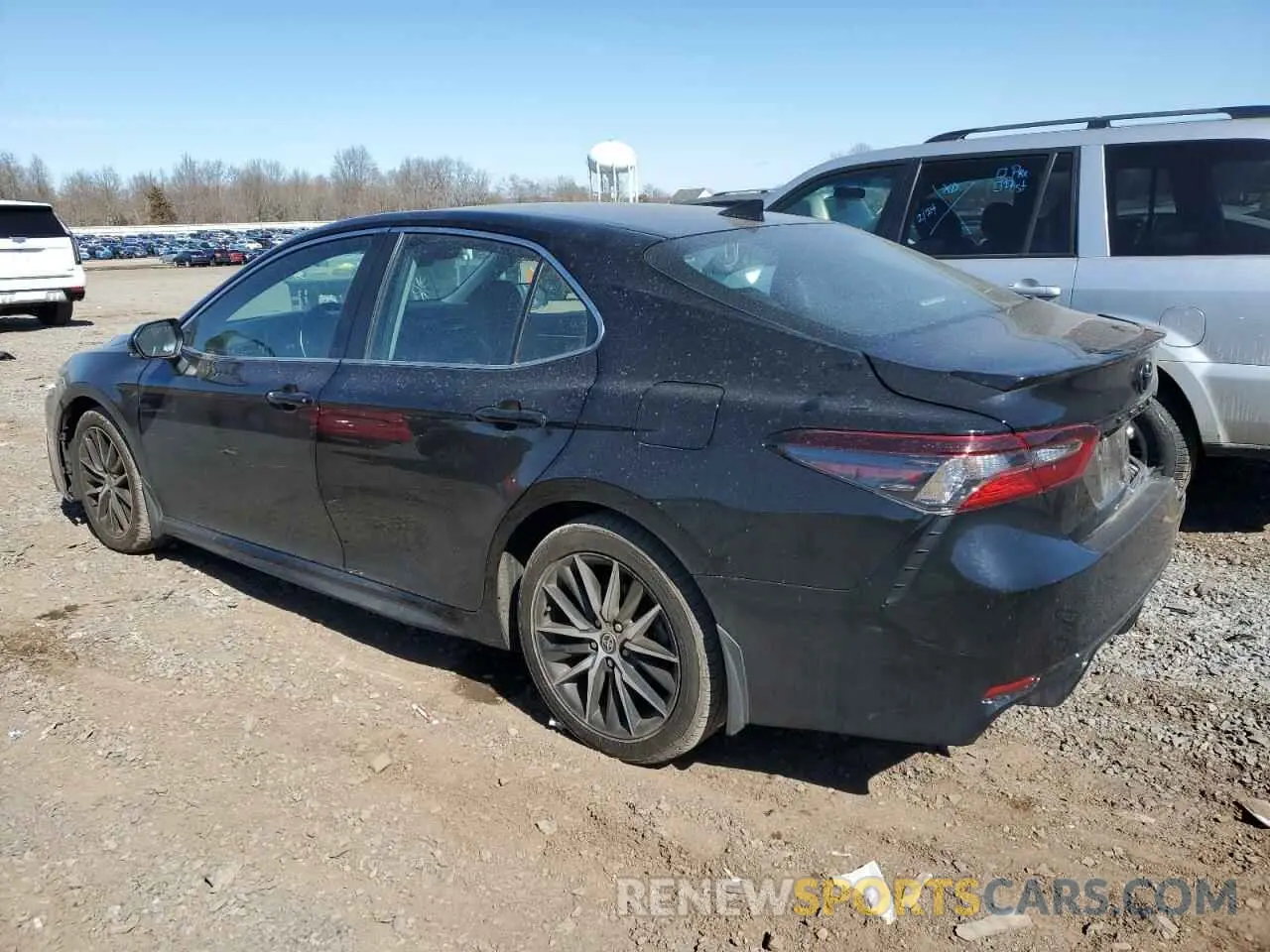 2 fotografías del automóvil dañado 4T1G11BKXNU051498 TOYOTA CAMRY 2022