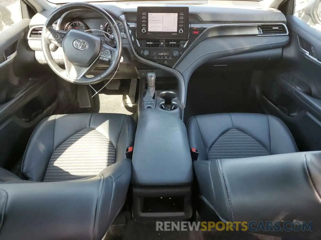 8 fotografías del automóvil dañado 4T1G11BKXNU051498 TOYOTA CAMRY 2022