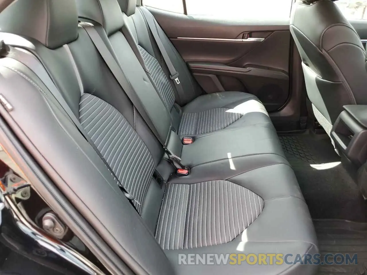 6 fotografías del automóvil dañado 4T1G31AK3NU034599 TOYOTA CAMRY 2022