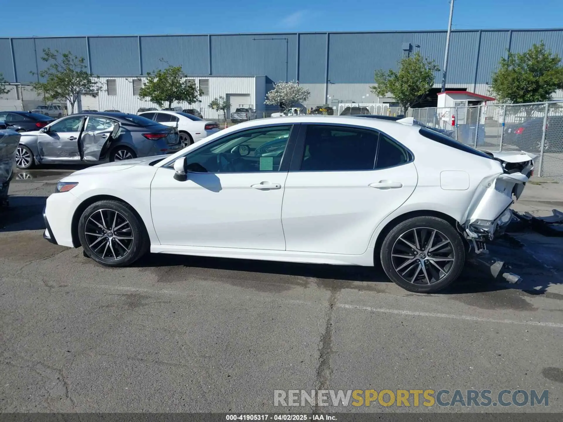 15 fotografías del automóvil dañado 4T1G31AK4NU595605 TOYOTA CAMRY 2022